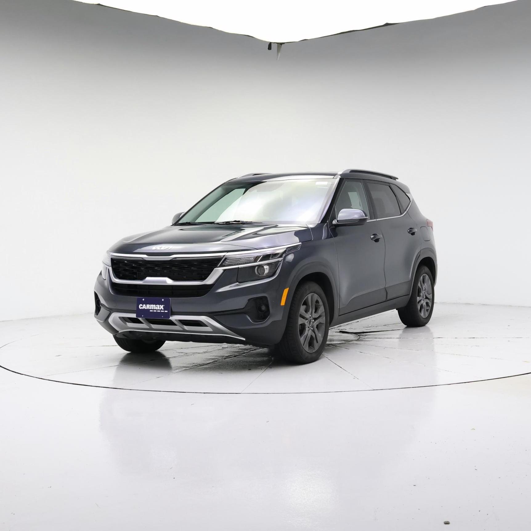 Thumbnail: 2022 Kia Seltos - 4
