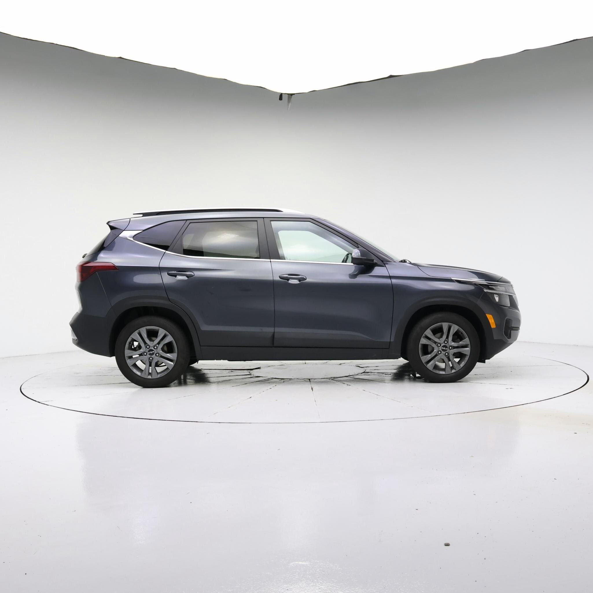 Thumbnail: 2022 Kia Seltos - 7