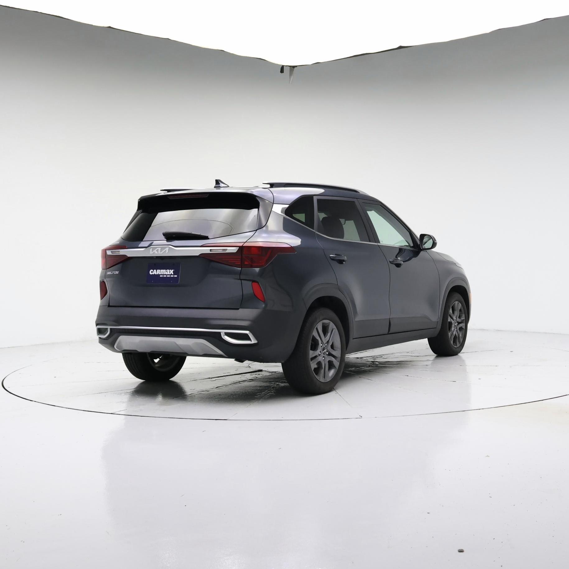 Thumbnail: 2022 Kia Seltos - 8
