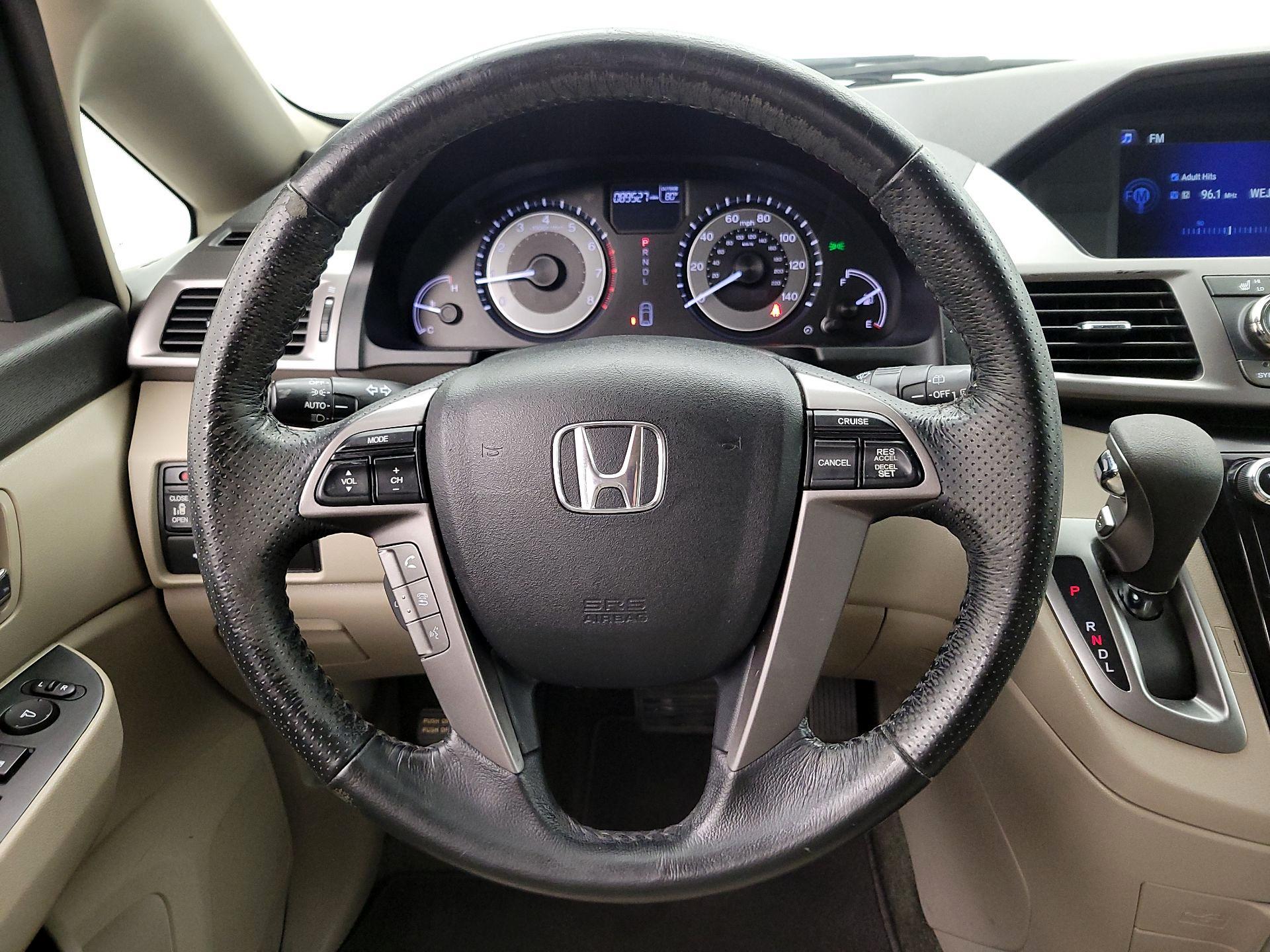 Thumbnail: 2015 Honda Odyssey - 10