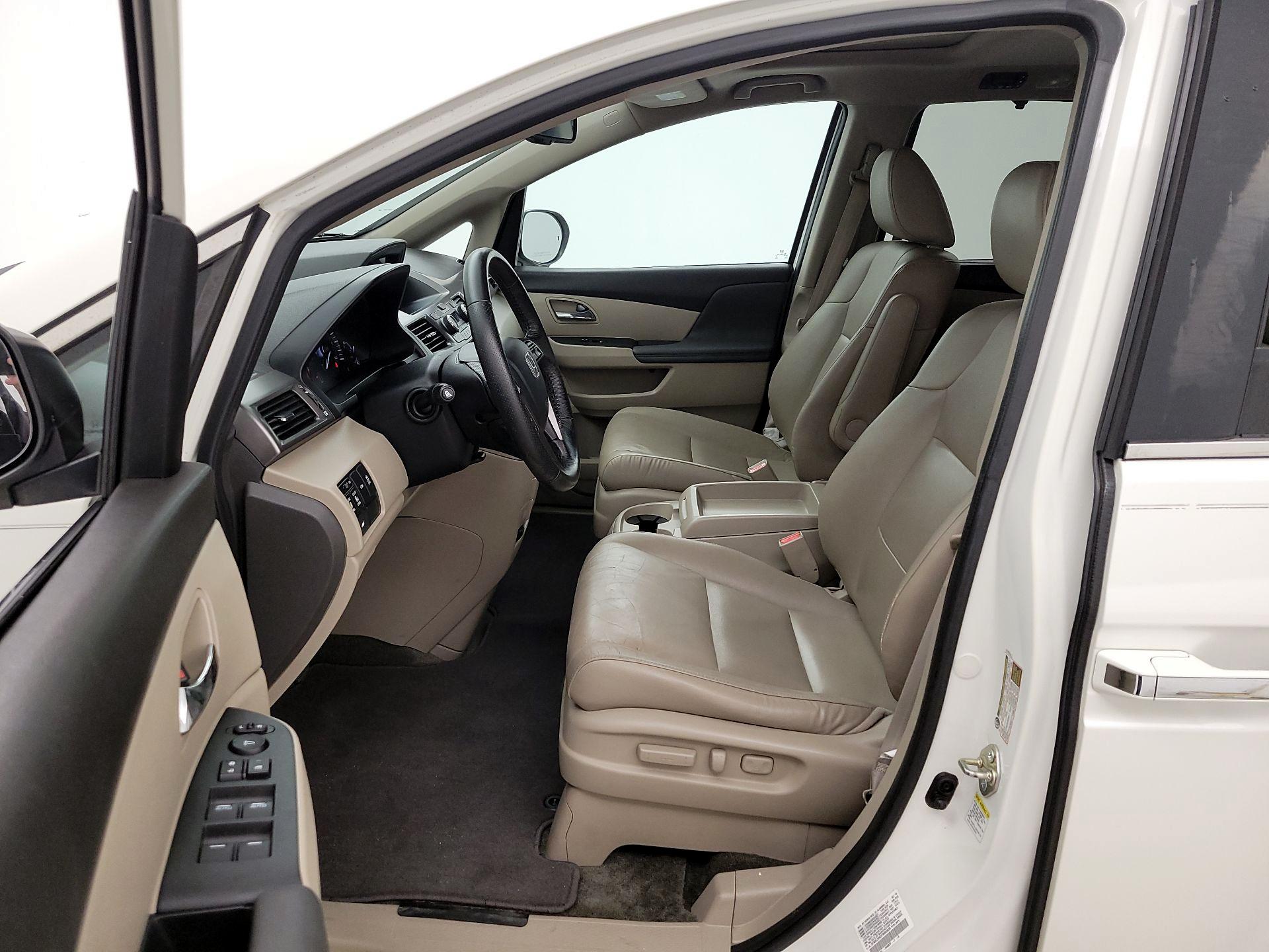 Thumbnail: 2015 Honda Odyssey - 11