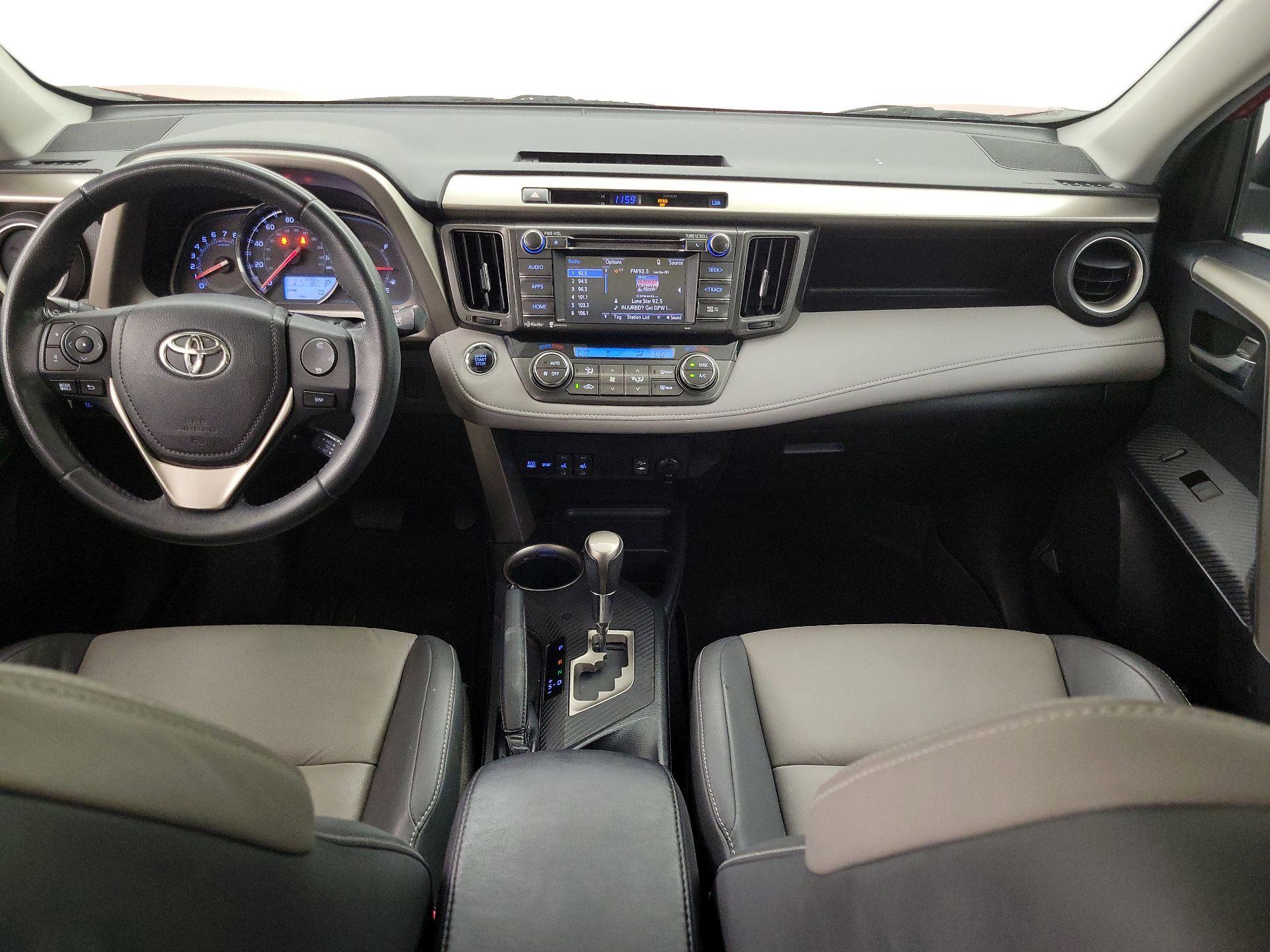 Thumbnail: 2015 Toyota RAV4 - 9