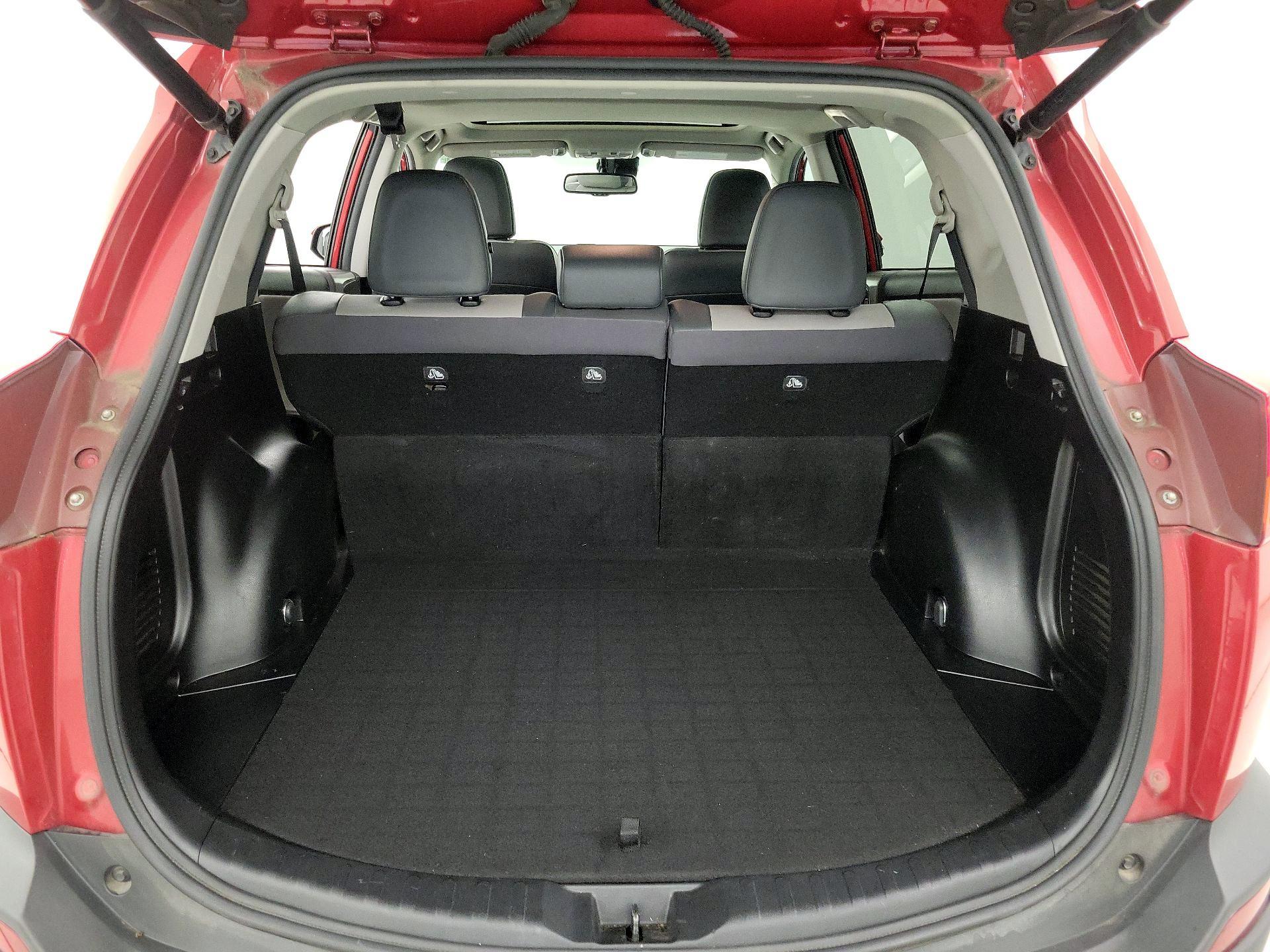 Thumbnail: 2015 Toyota RAV4 - 20