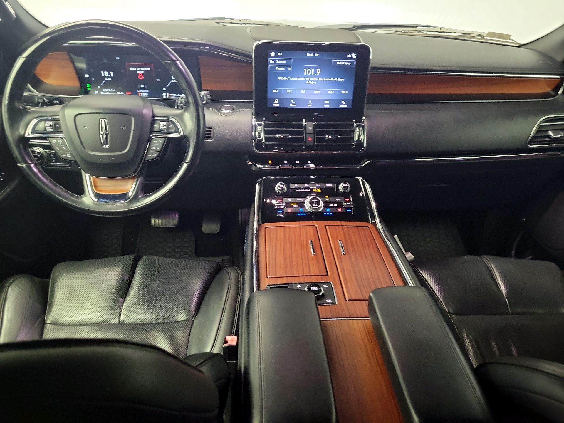 Thumbnail: 2018 Lincoln Navigator - 9