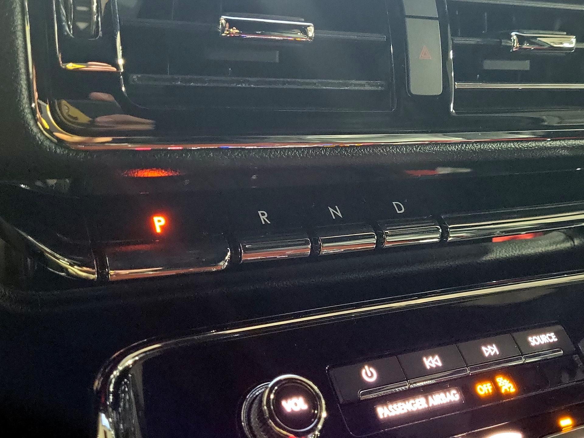Thumbnail: 2018 Lincoln Navigator - 17