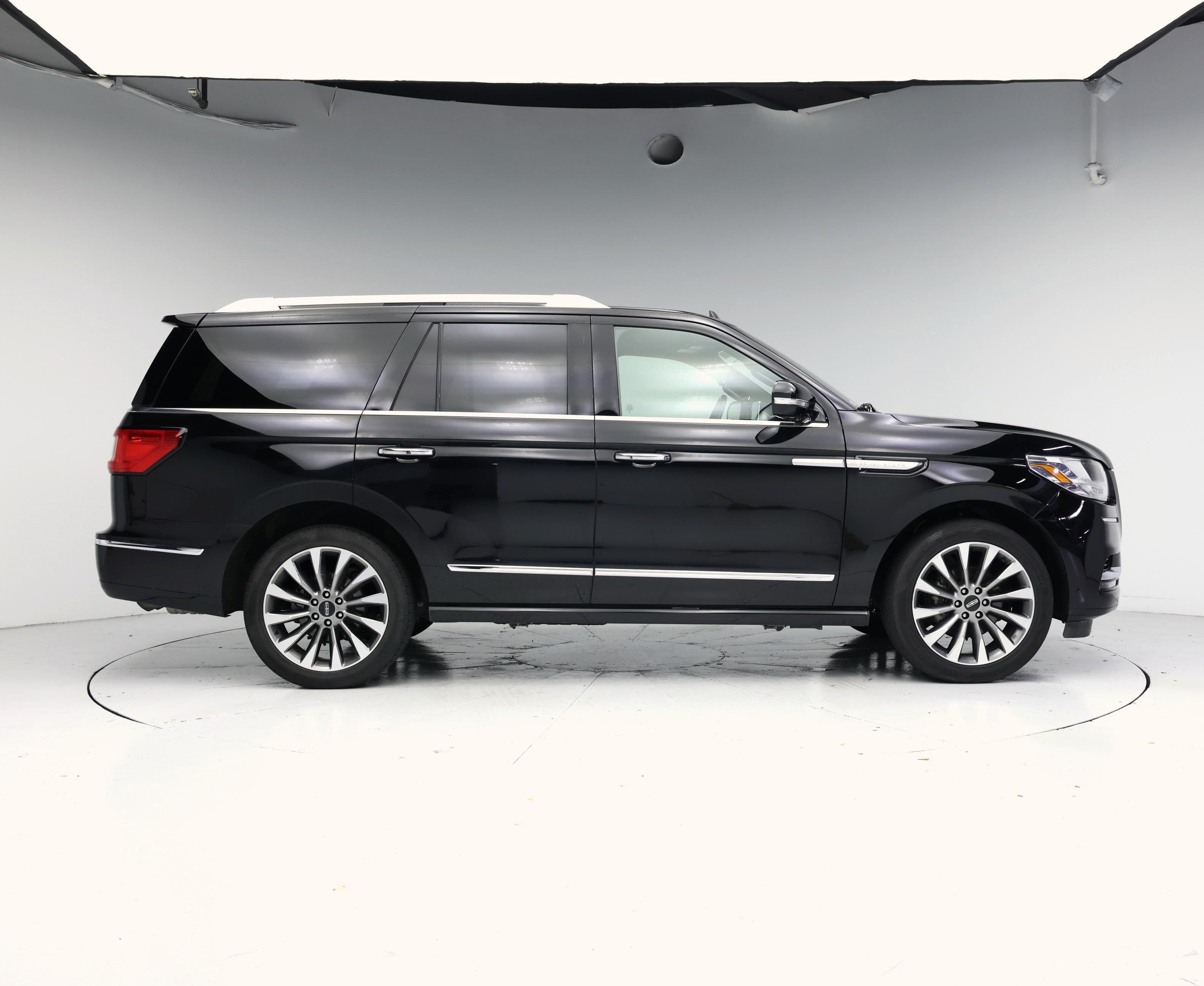 Thumbnail: 2018 Lincoln Navigator - 7