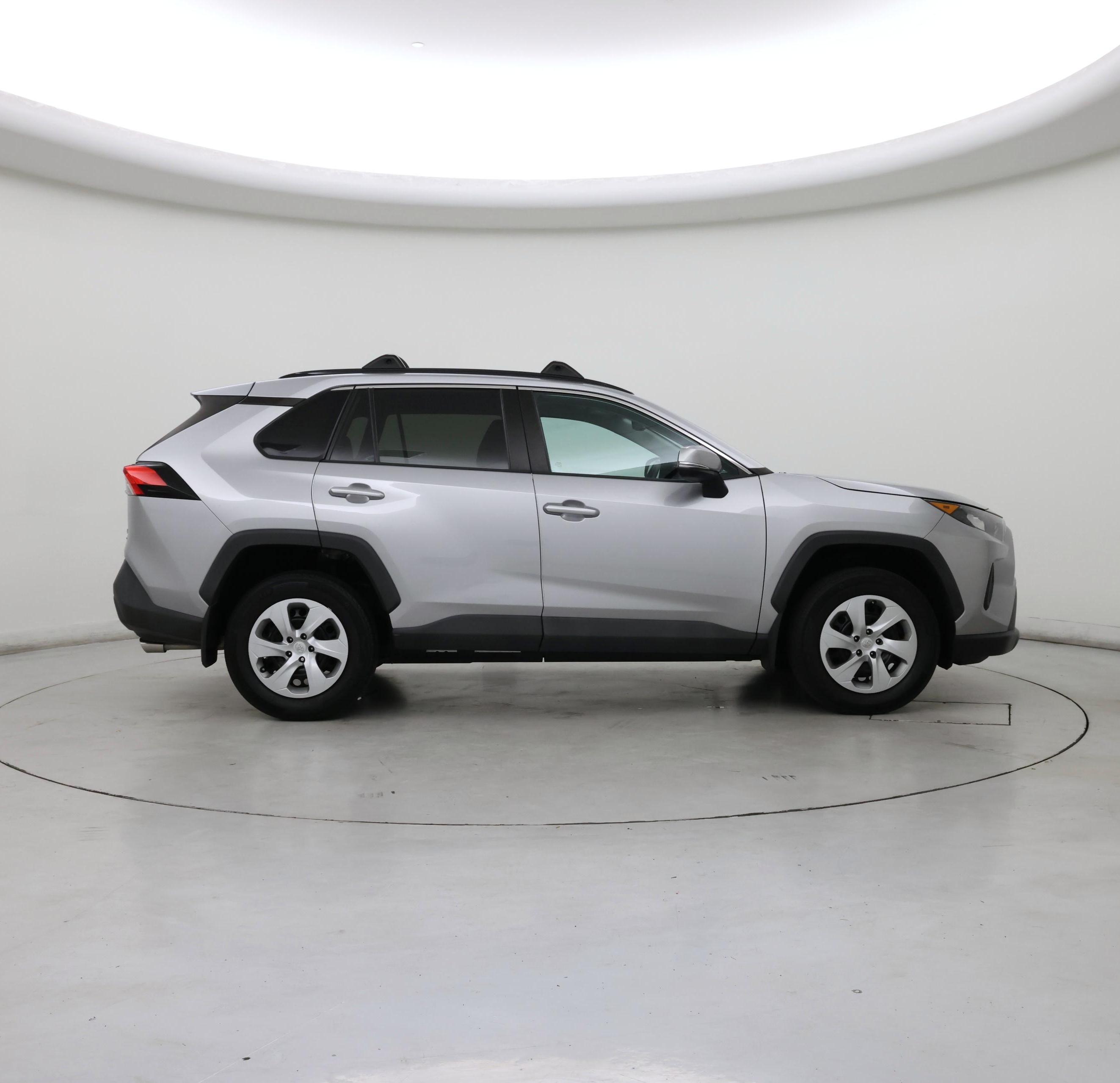 Thumbnail: 2021 Toyota RAV4 - 7