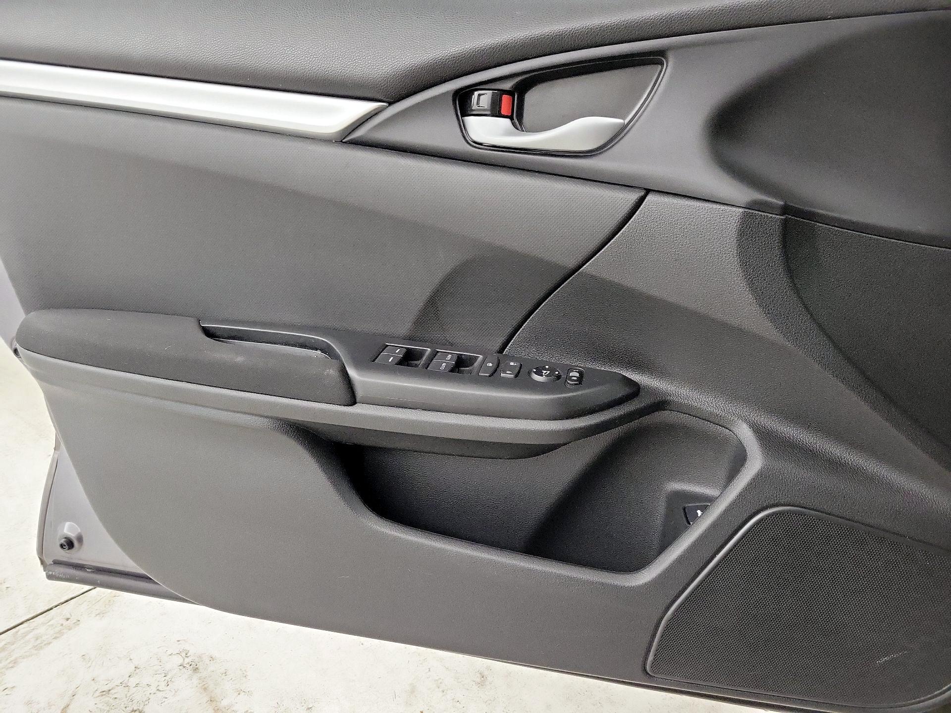 Thumbnail: 2019 Honda Civic - 10