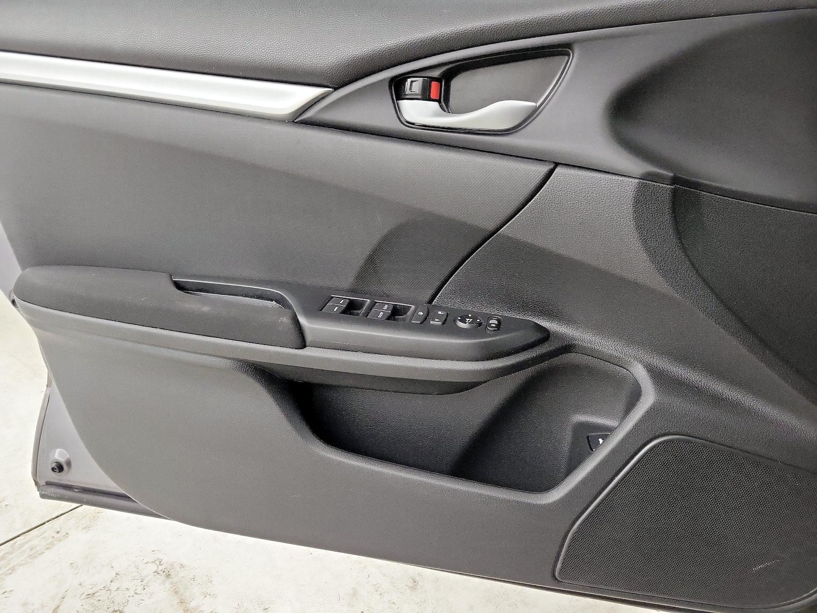 2019 Honda Civic LX - Photo 11