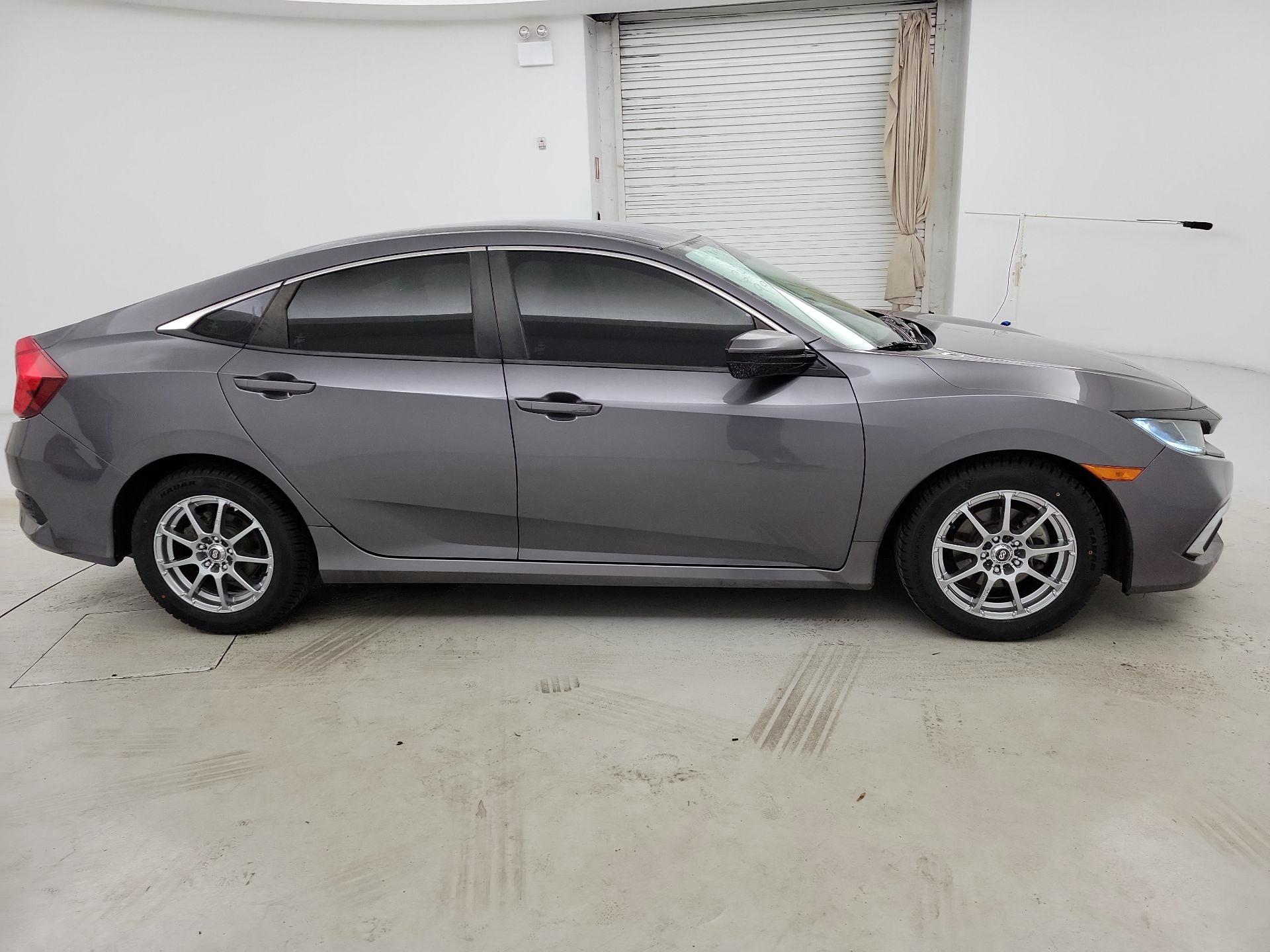 Thumbnail: 2019 Honda Civic - 4