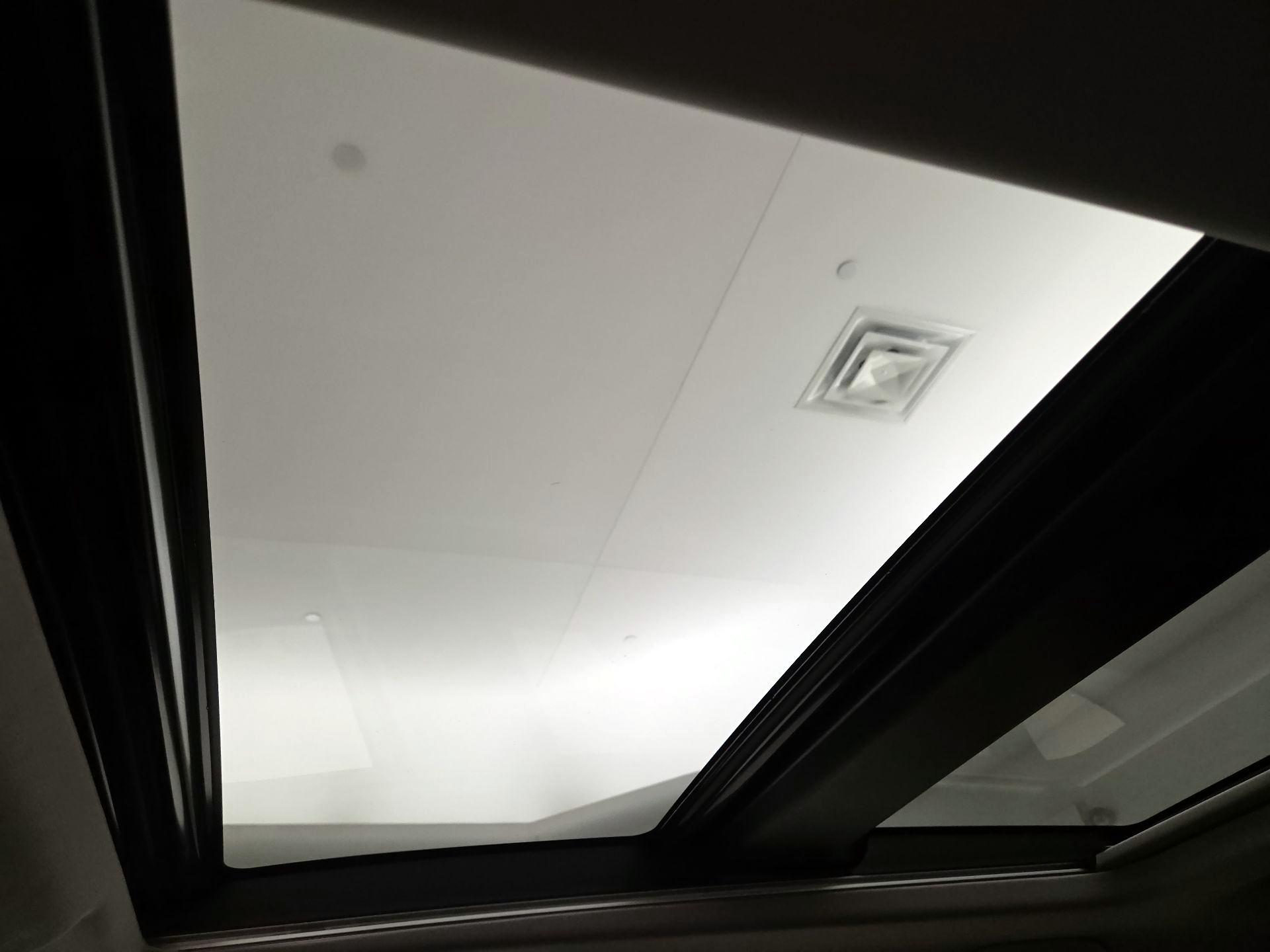 Thumbnail: 2021 Toyota RAV4 - 20