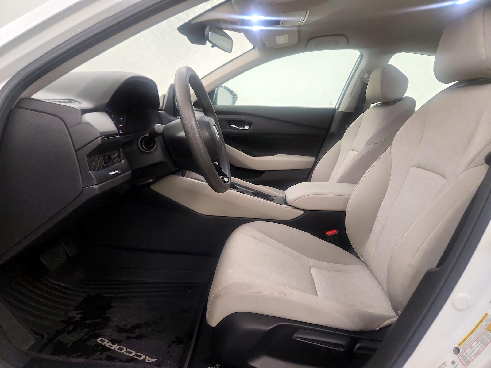2025 Honda Accord LX - Photo 12
