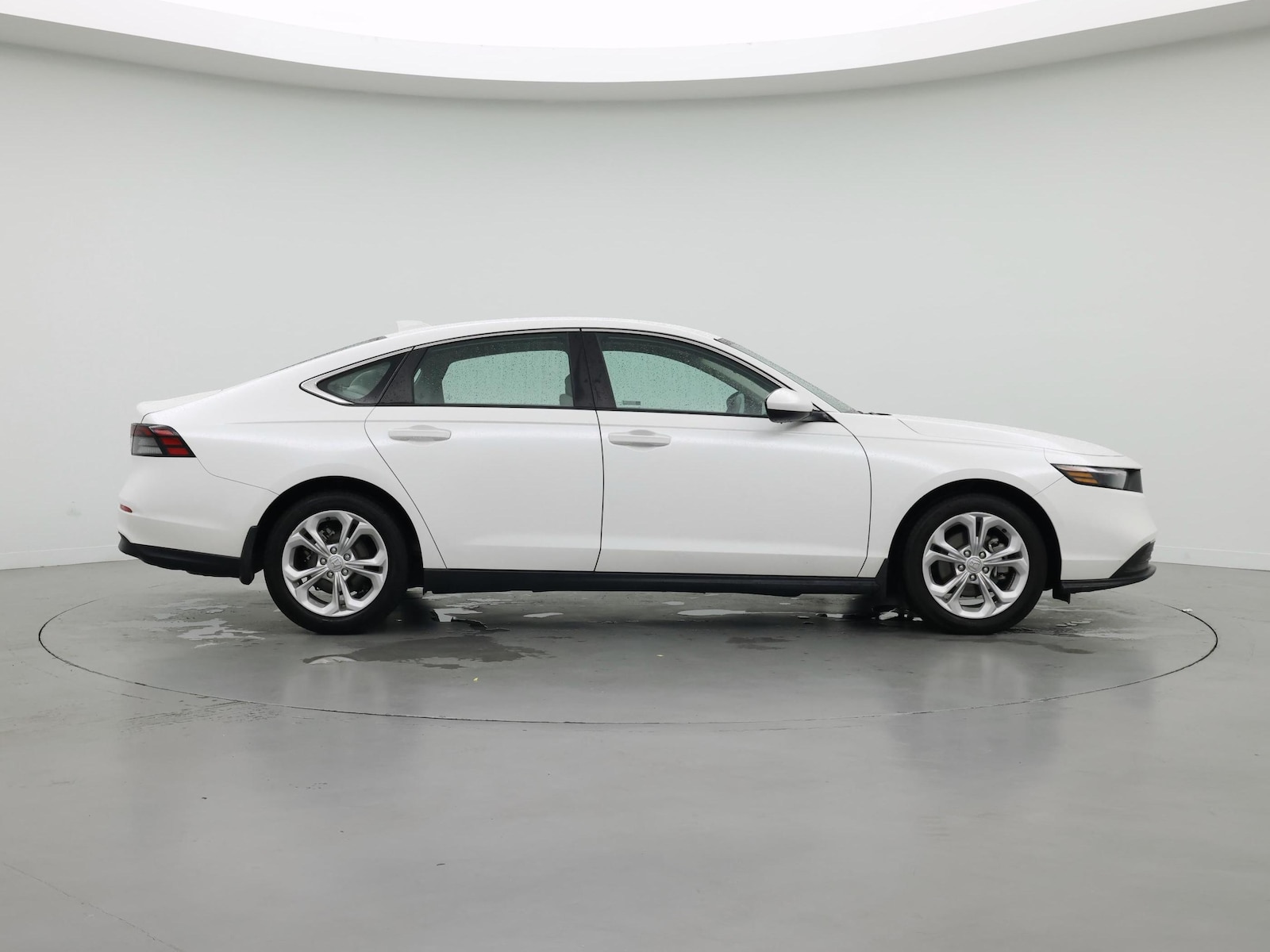 2025 Honda Accord LX - Photo 8