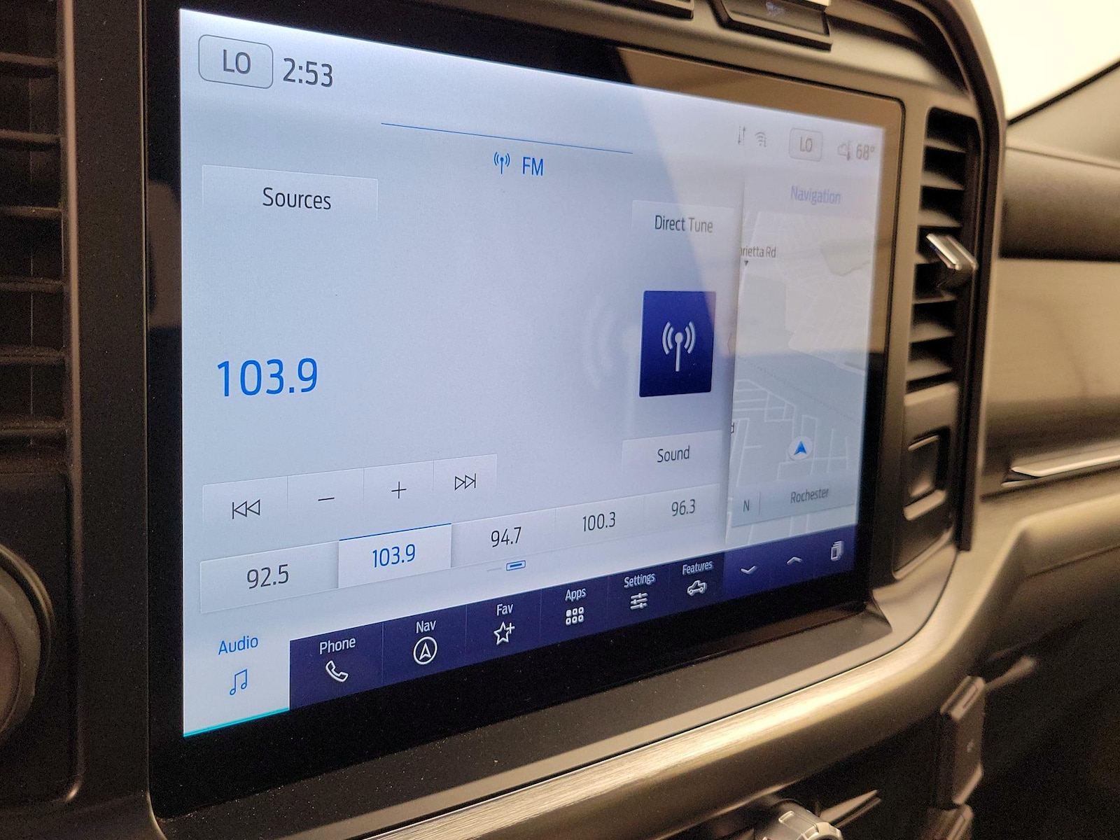 2023 Ford F-150 Lariat - Photo 17