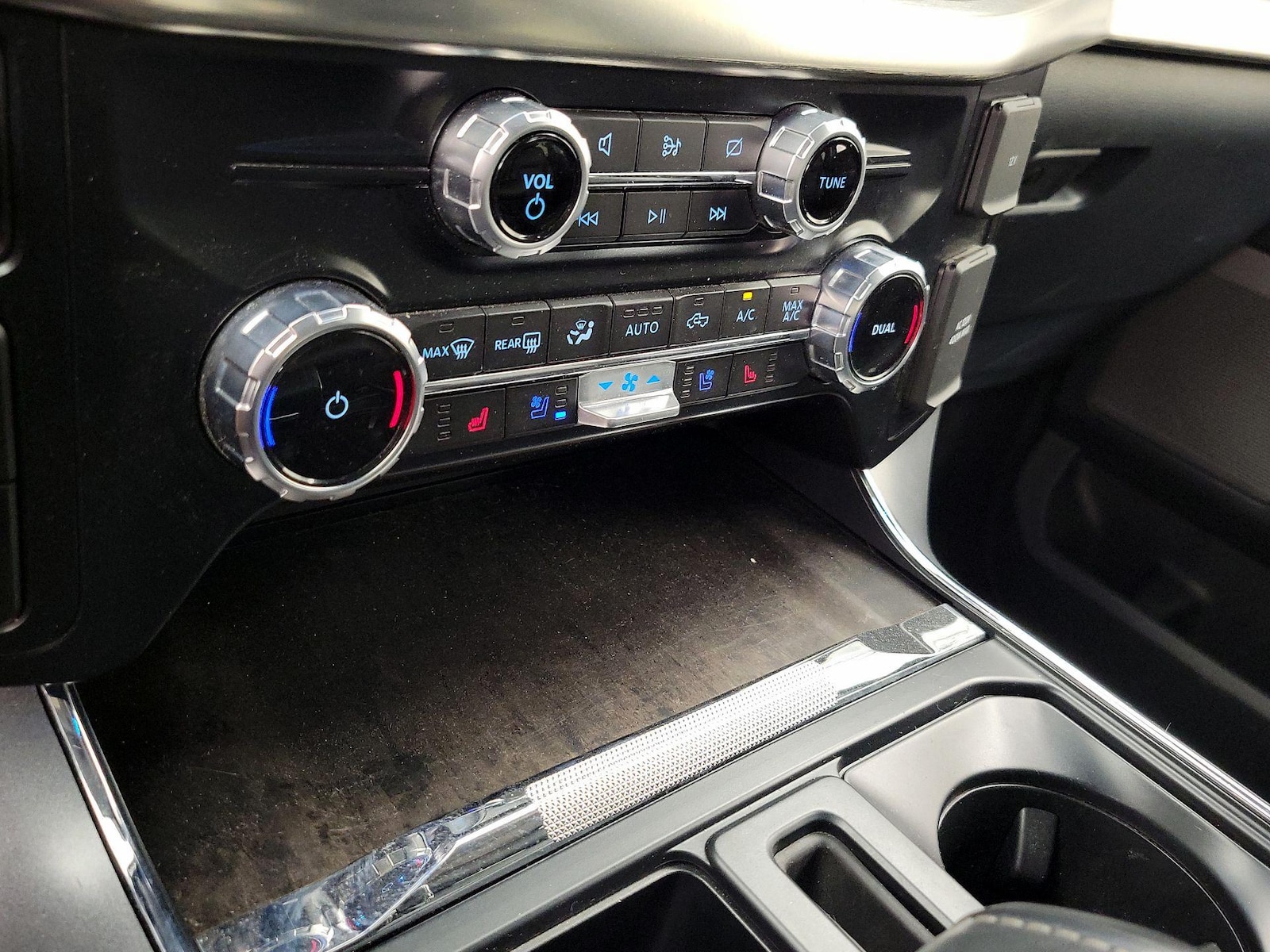 2023 Ford F-150 Lariat - Photo 18