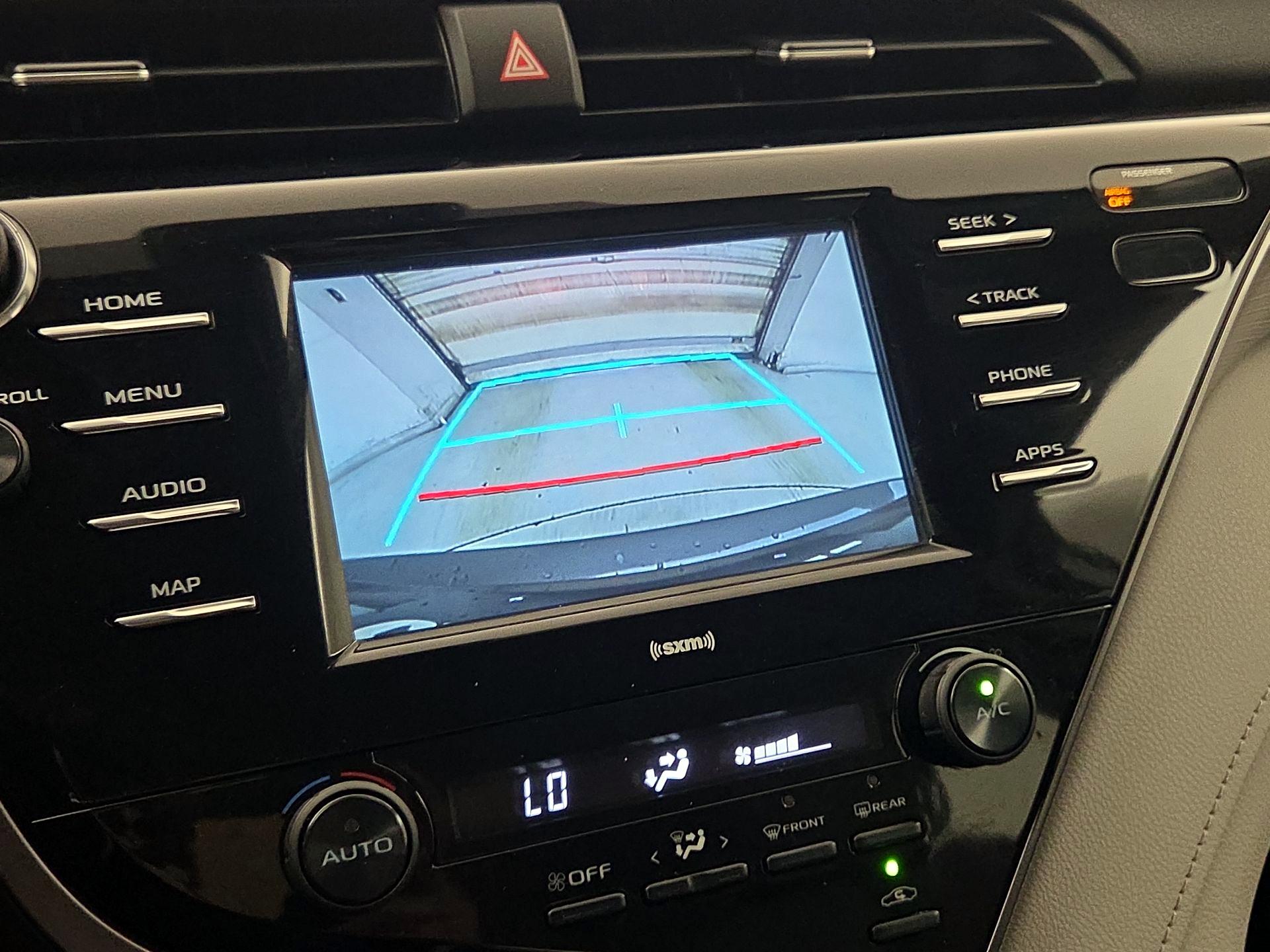 Thumbnail: 2020 Toyota Camry - 15