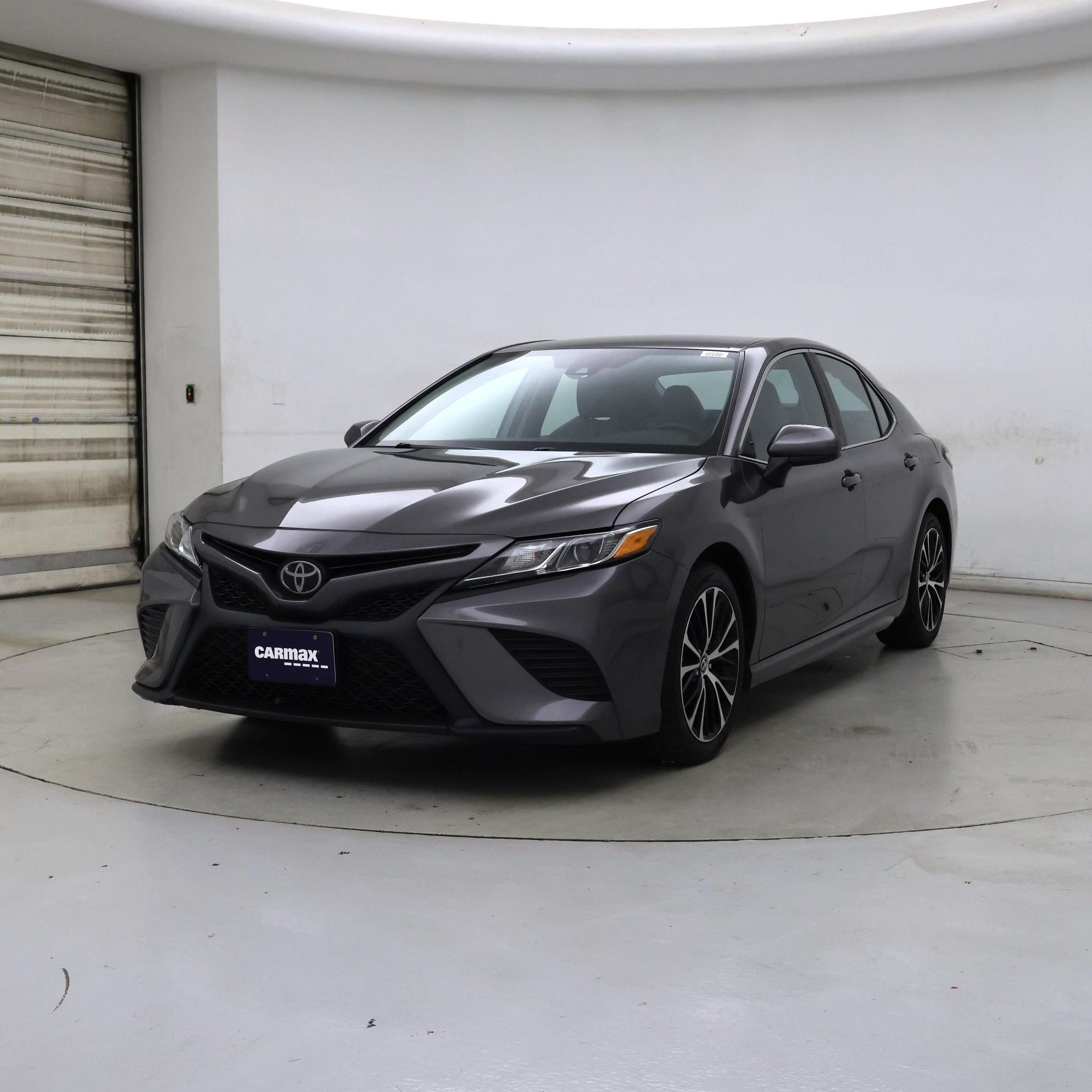 Thumbnail: 2020 Toyota Camry - 4