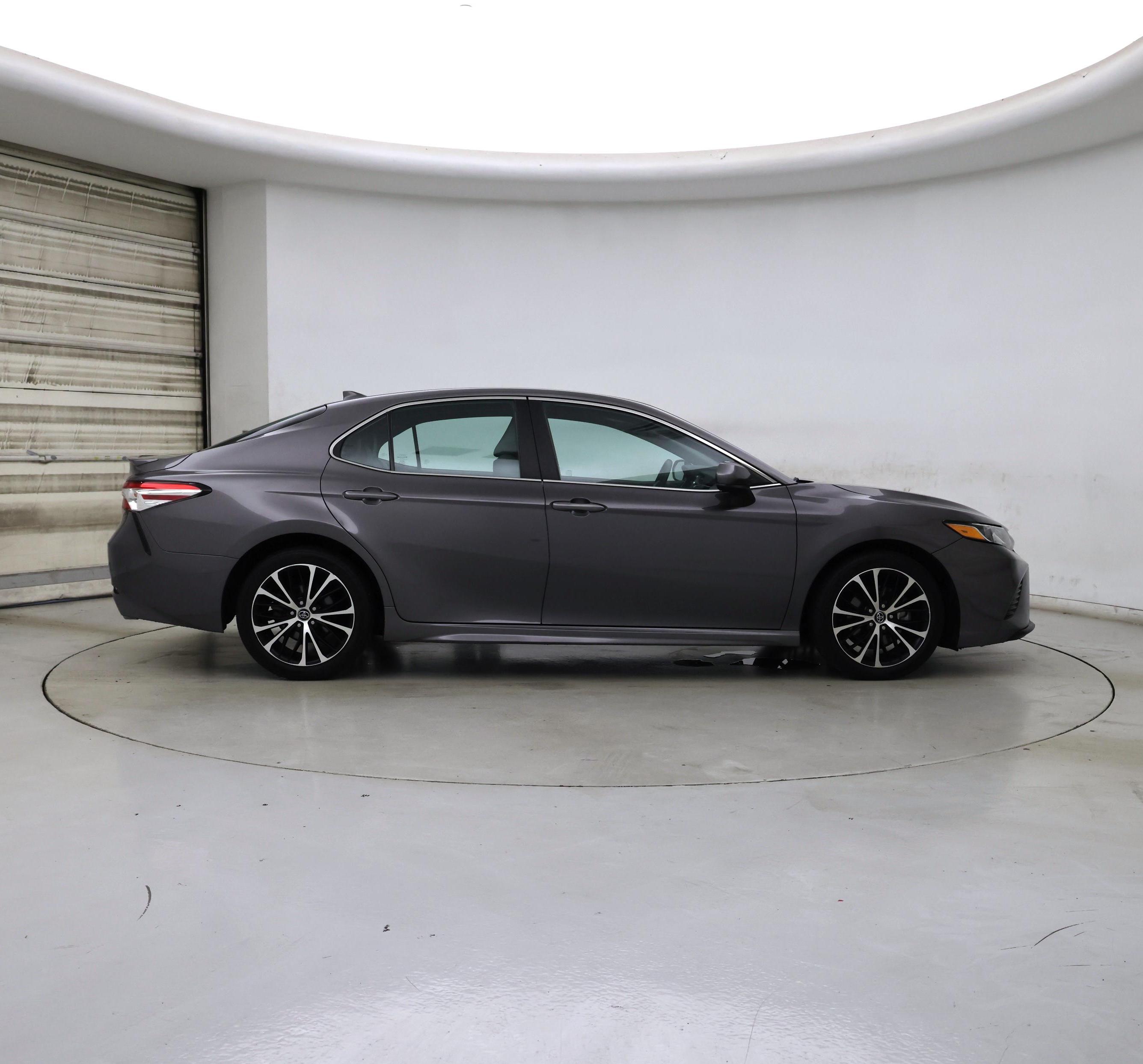Thumbnail: 2020 Toyota Camry - 7