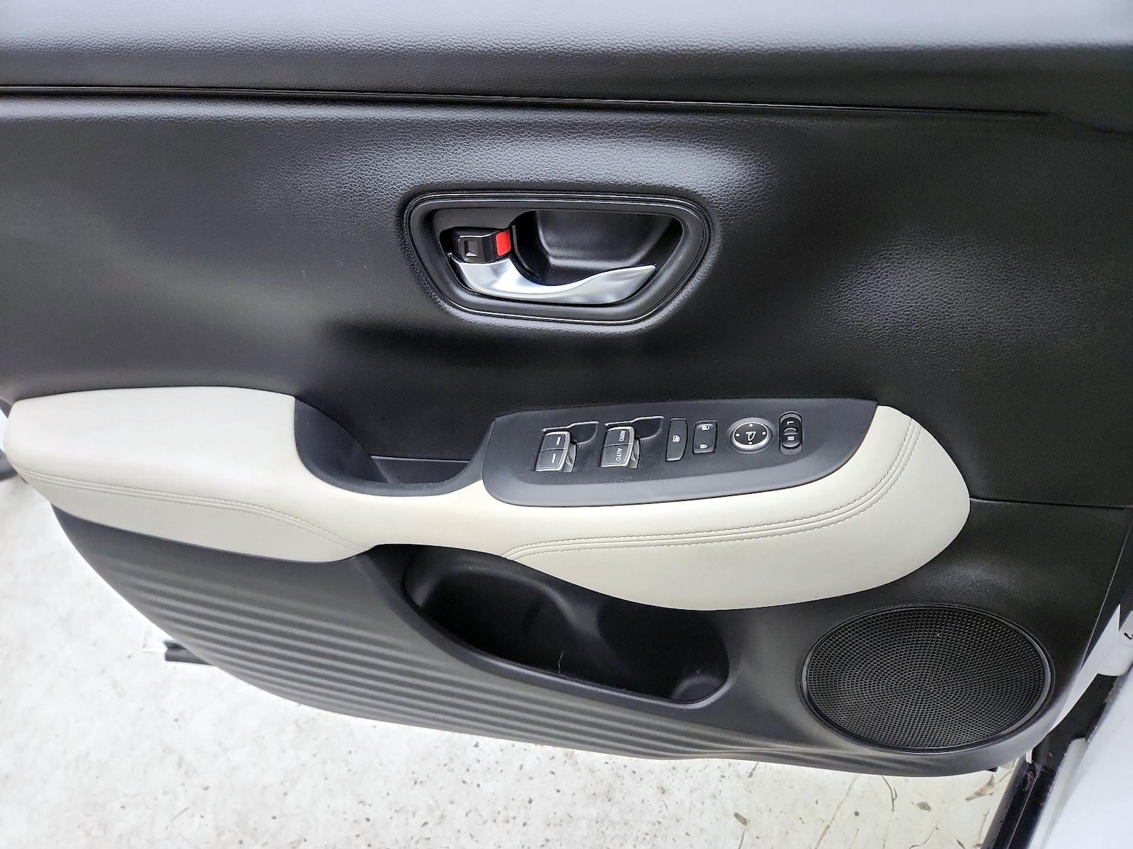 2023 Honda HR-V EX-L - Photo 13