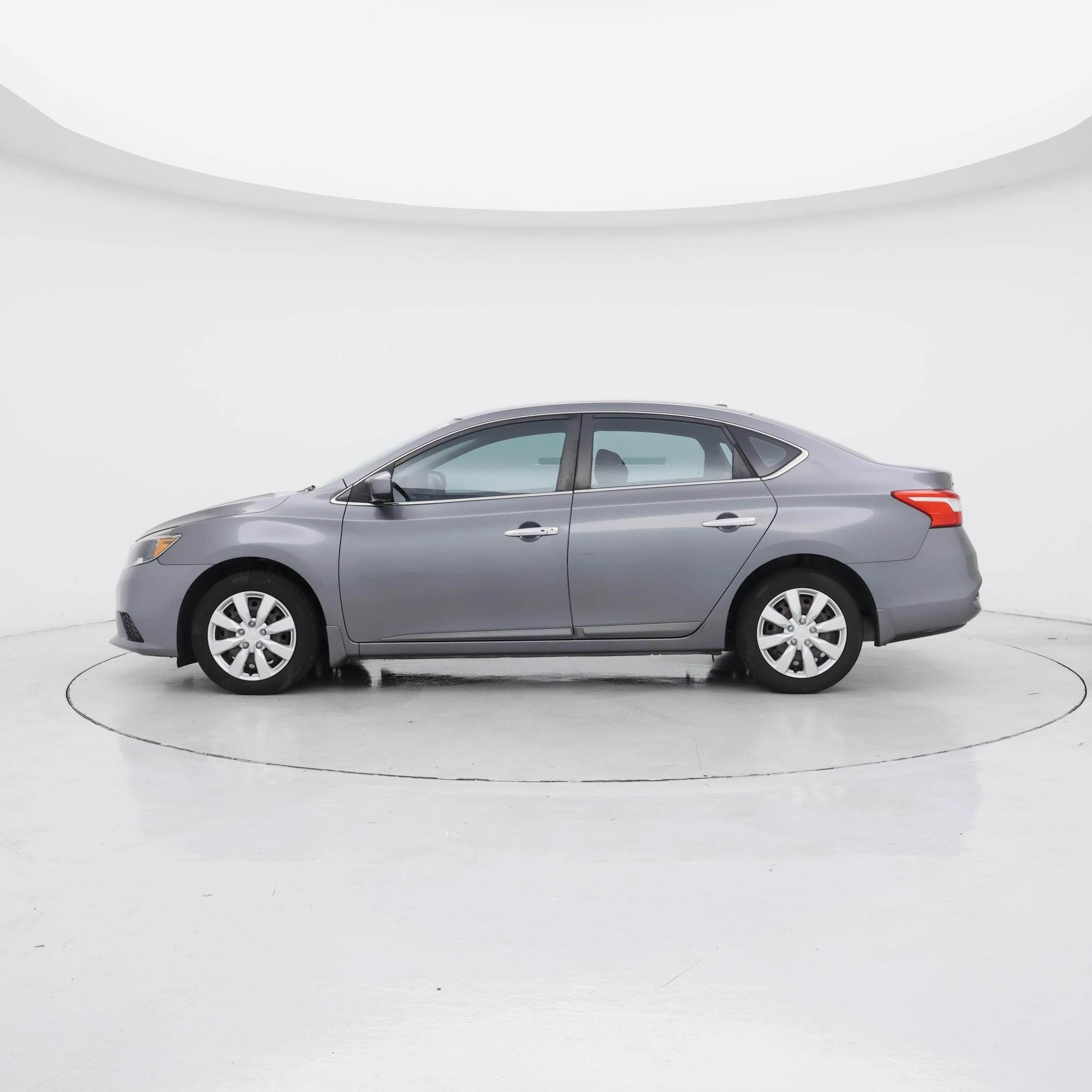 Thumbnail: 2017 Nissan Sentra - 3