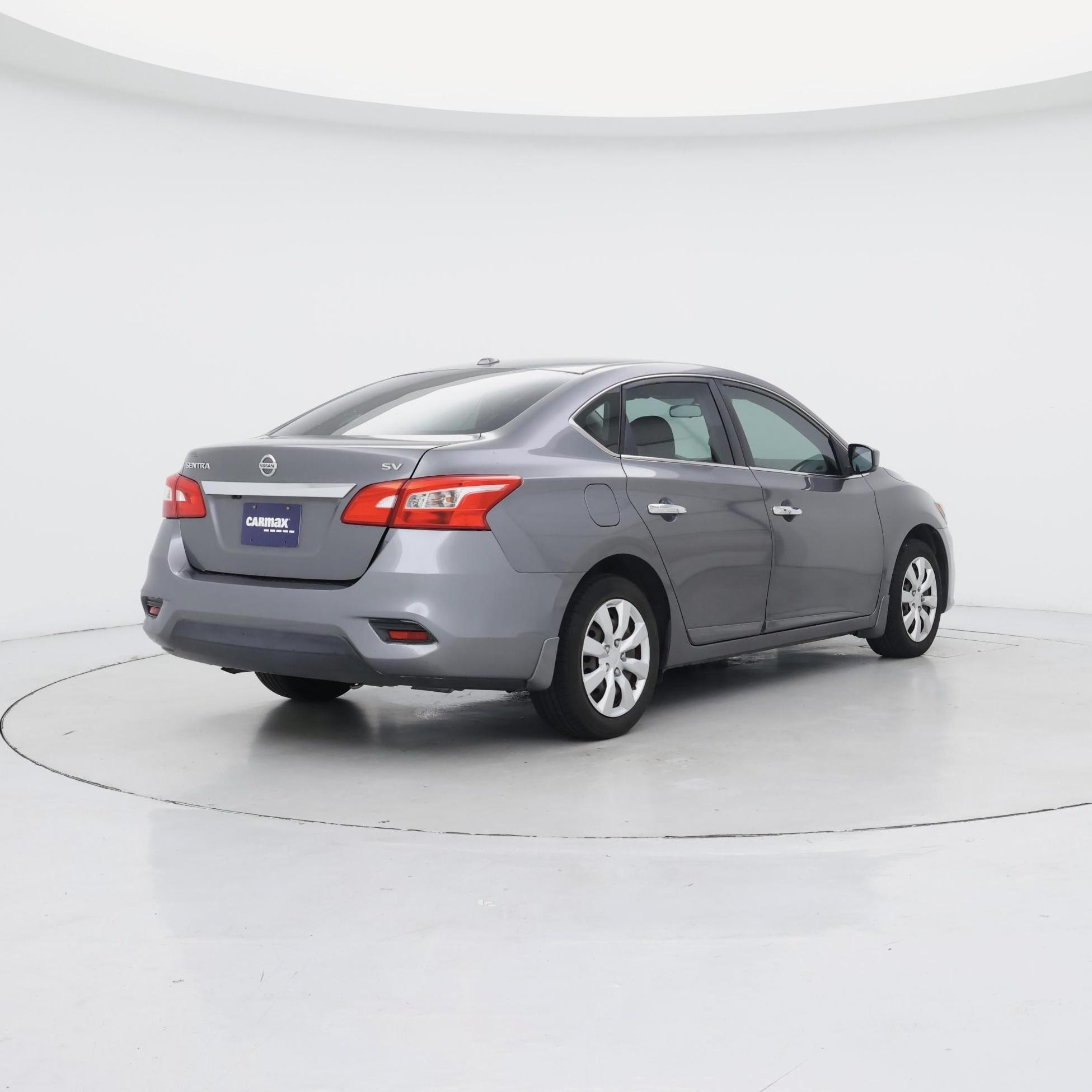 Thumbnail: 2017 Nissan Sentra - 8