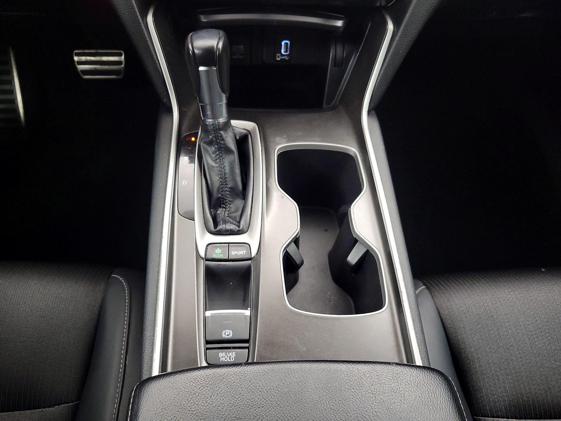 Thumbnail: 2018 Honda Accord - 15