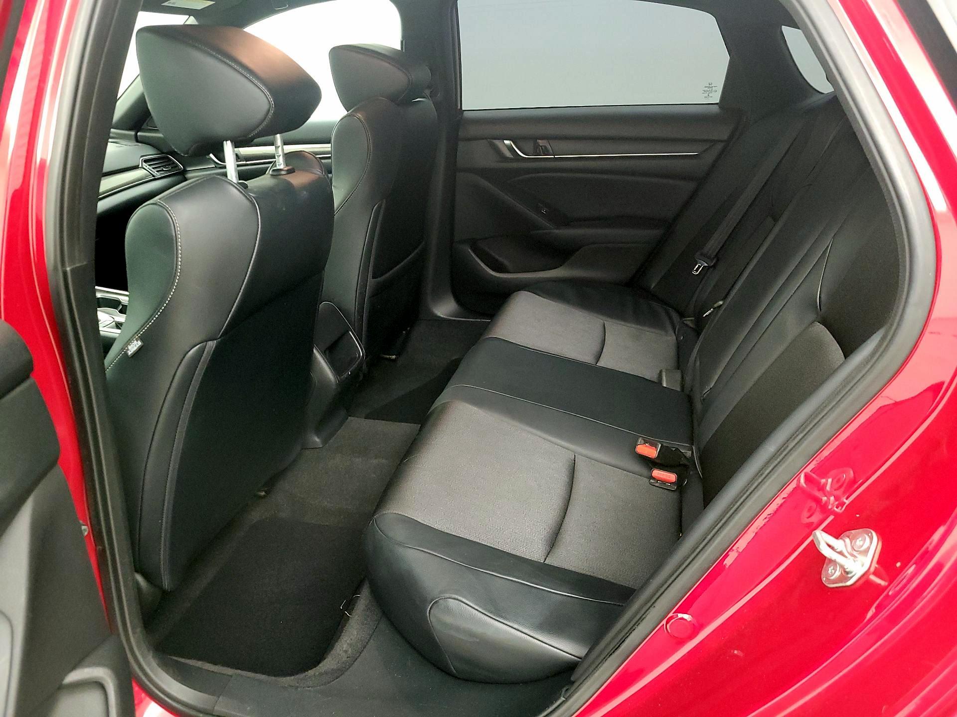 Thumbnail: 2018 Honda Accord - 17