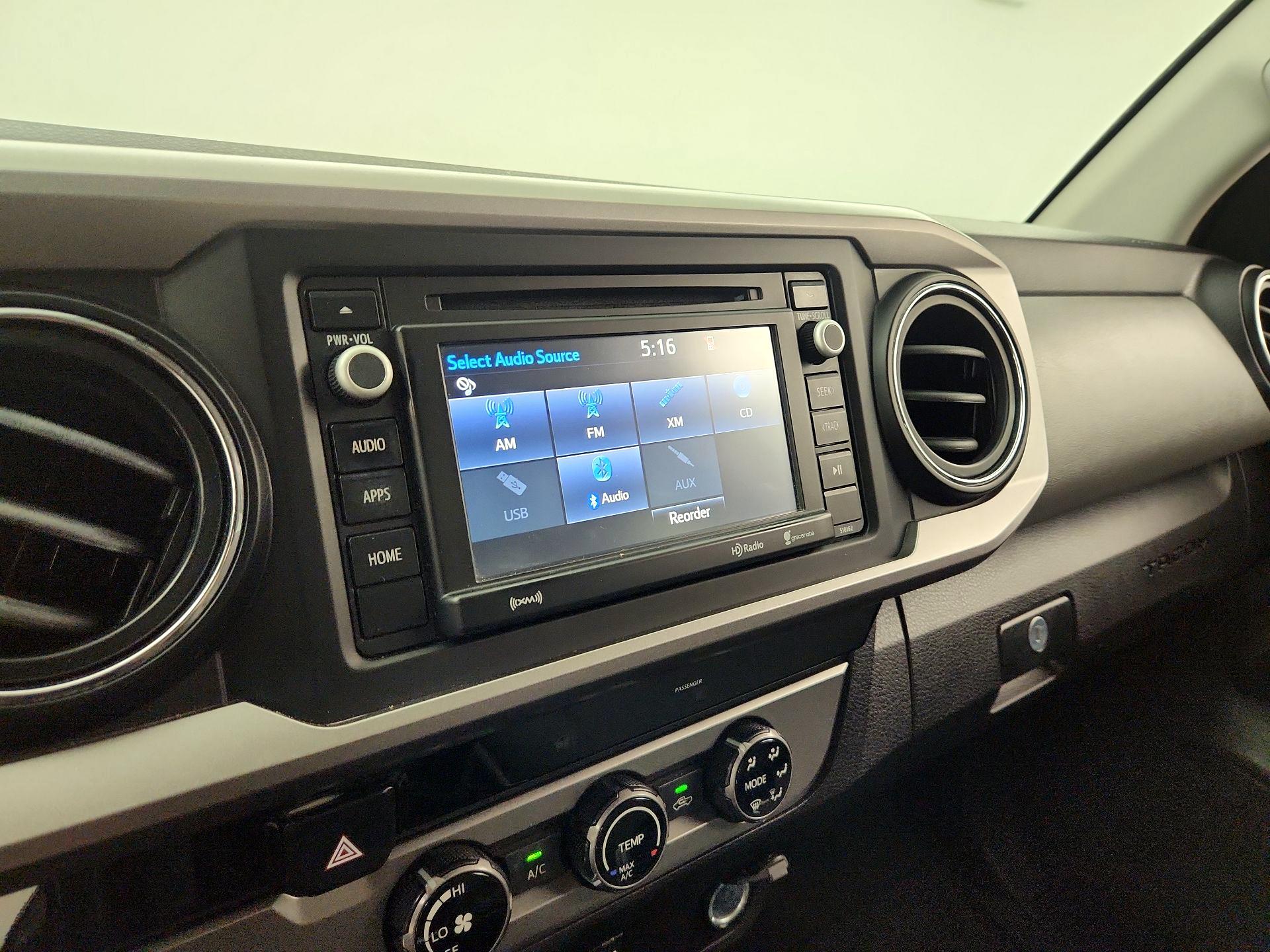 Thumbnail: 2017 Toyota Tacoma - 15