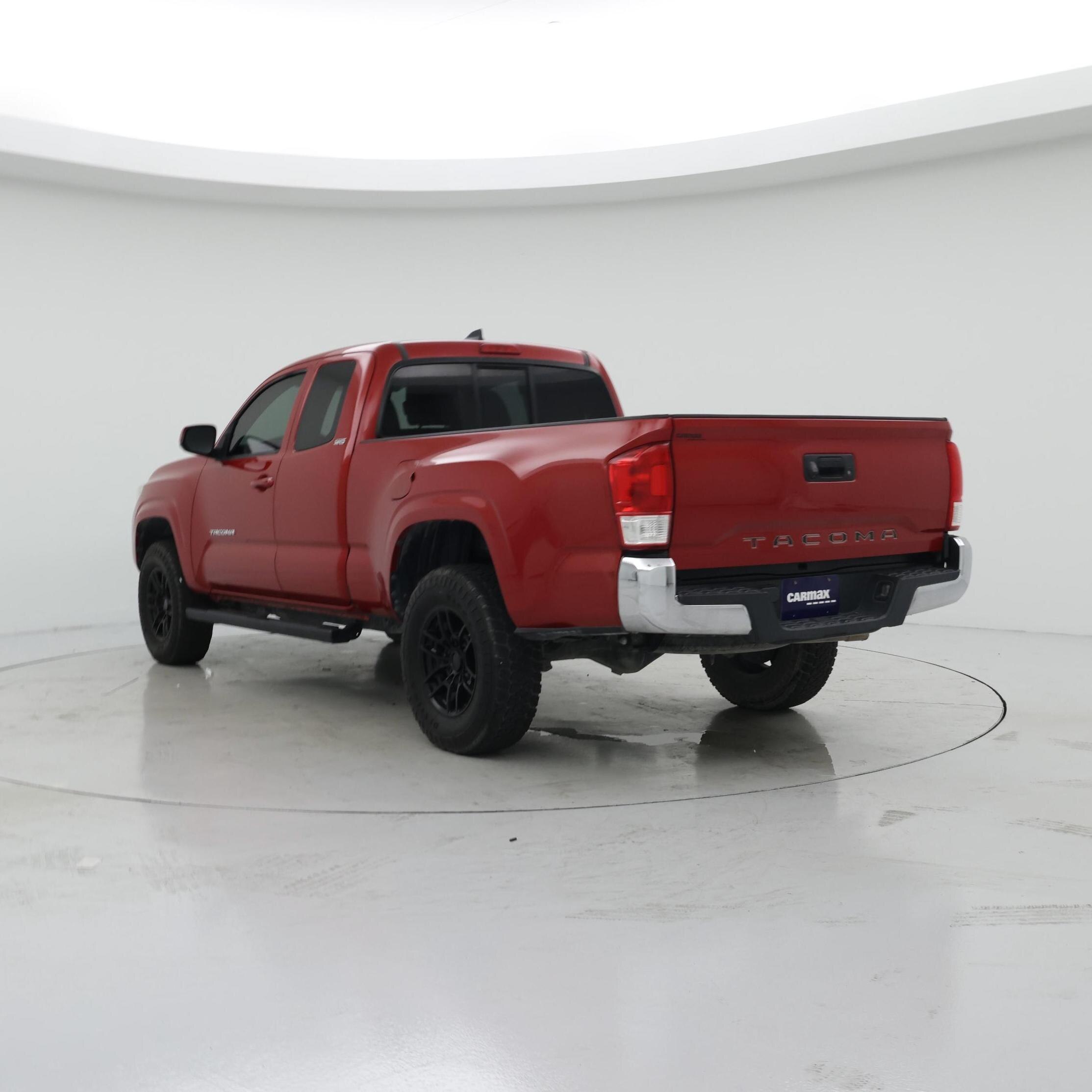 Thumbnail: 2017 Toyota Tacoma - 2