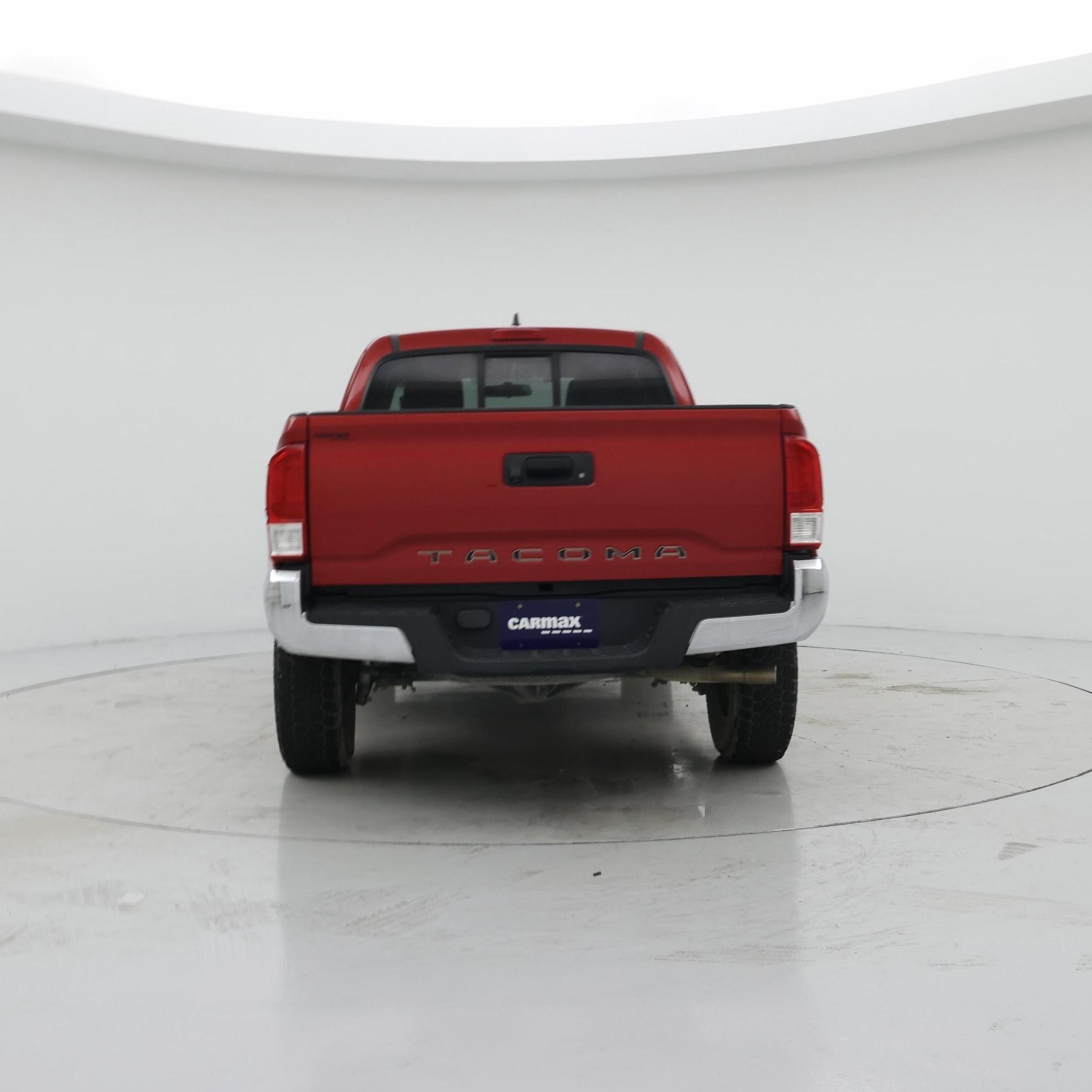 Thumbnail: 2017 Toyota Tacoma - 6