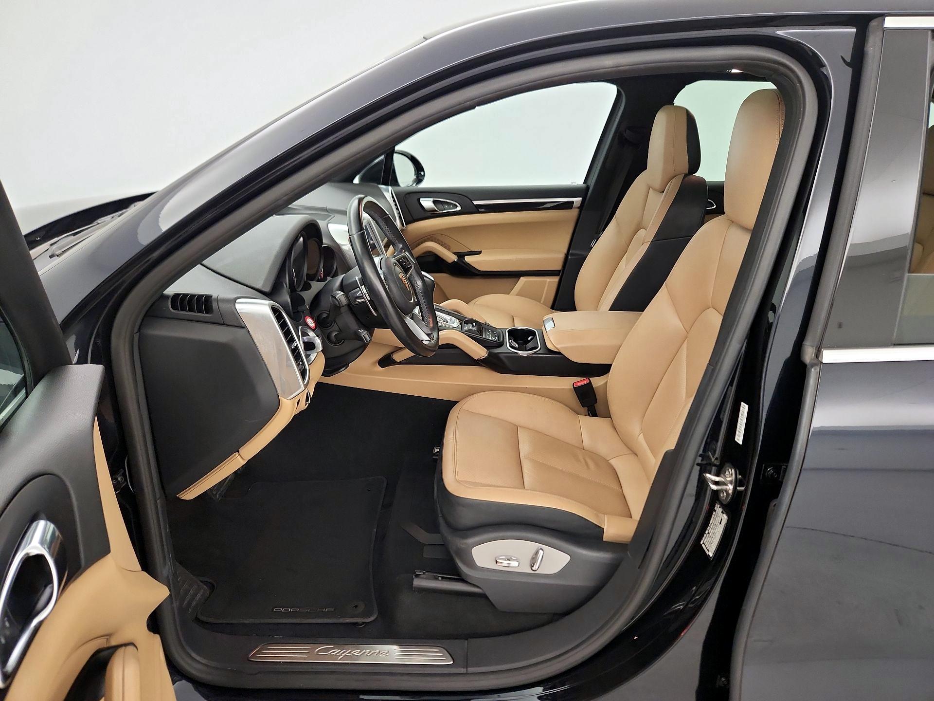 Thumbnail: 2018 Porsche Cayenne - 11
