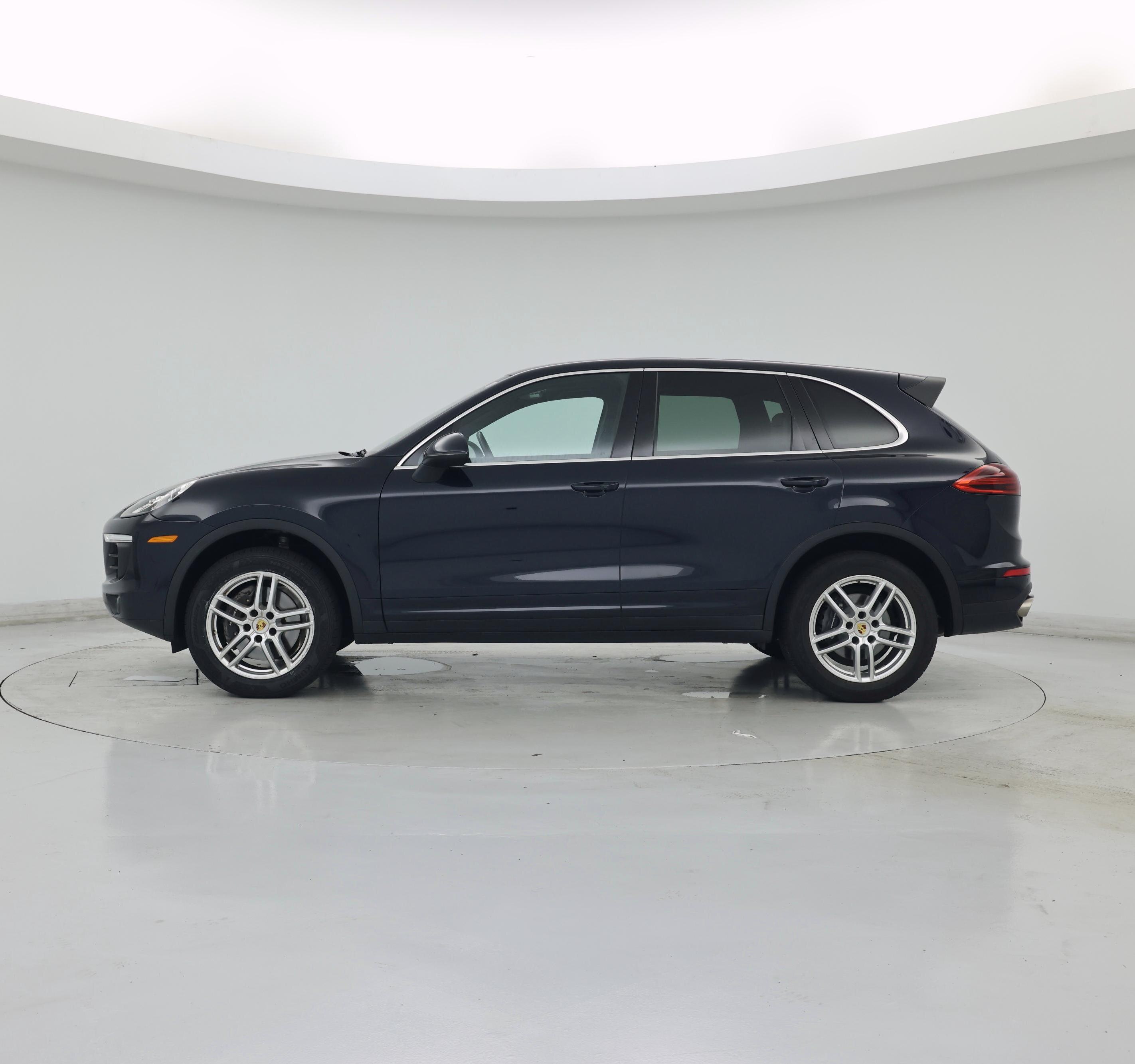 Thumbnail: 2018 Porsche Cayenne - 3