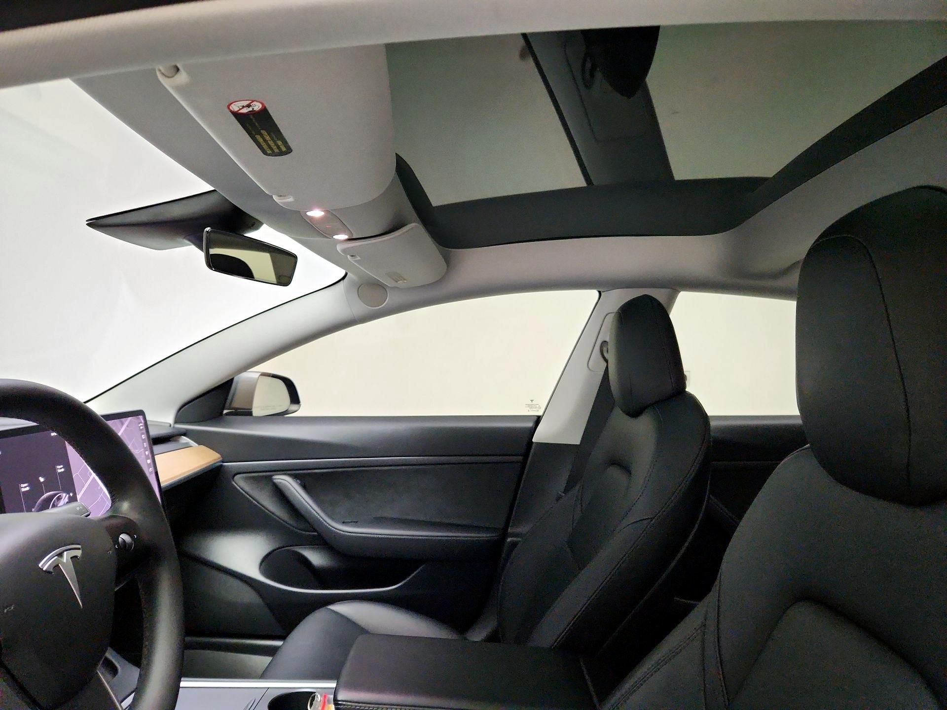 Thumbnail: 2021 Tesla Model 3 - 16