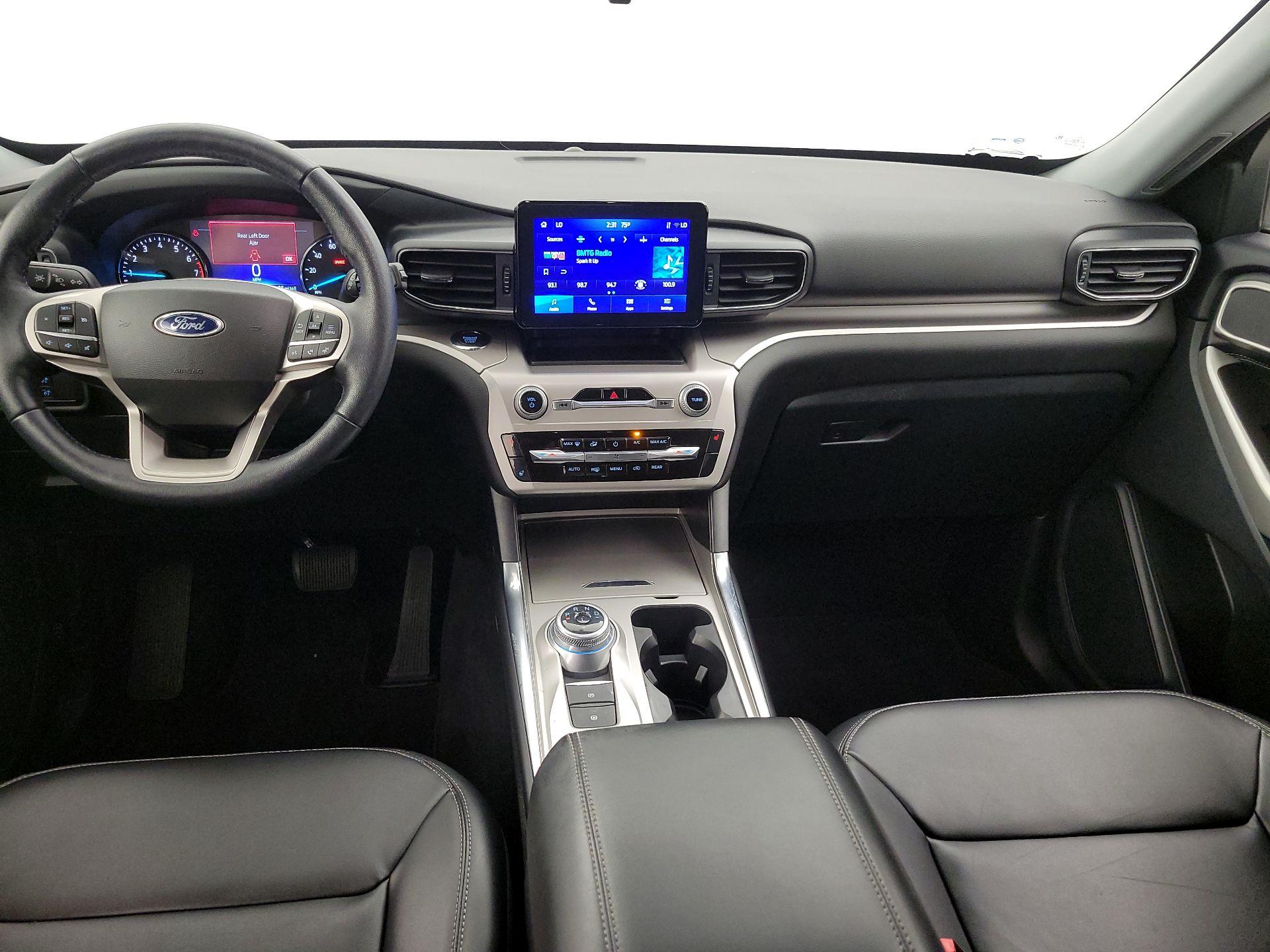 Thumbnail: 2022 Ford Explorer - 9