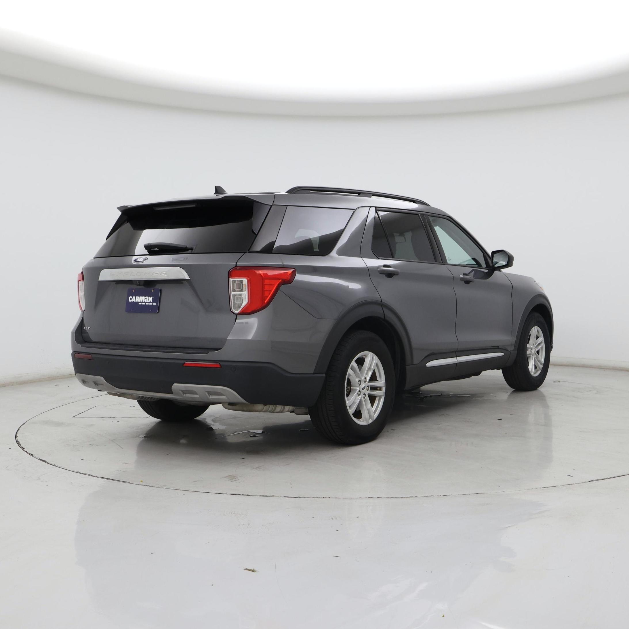 Thumbnail: 2022 Ford Explorer - 8