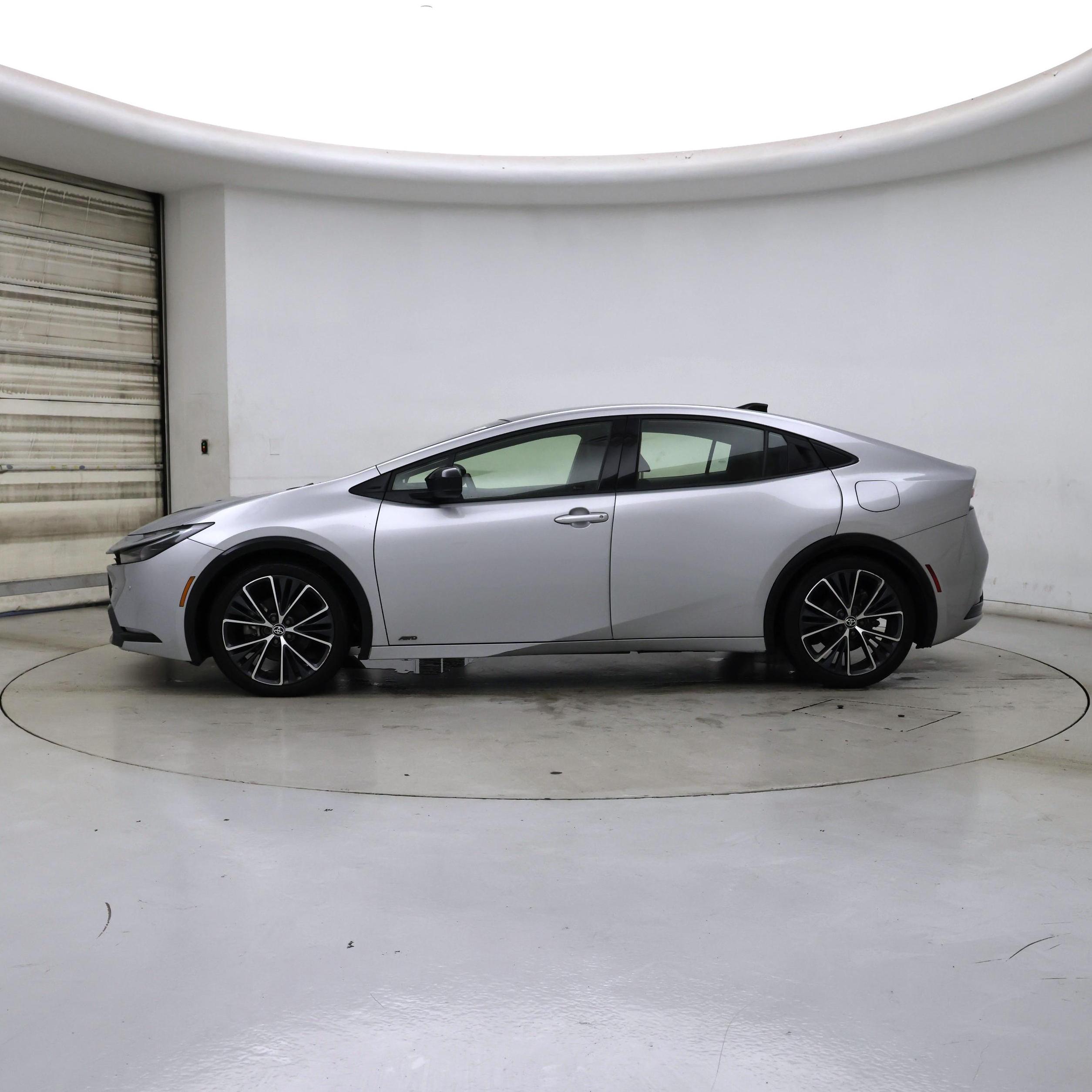 Thumbnail: 2024 Toyota Prius - 3
