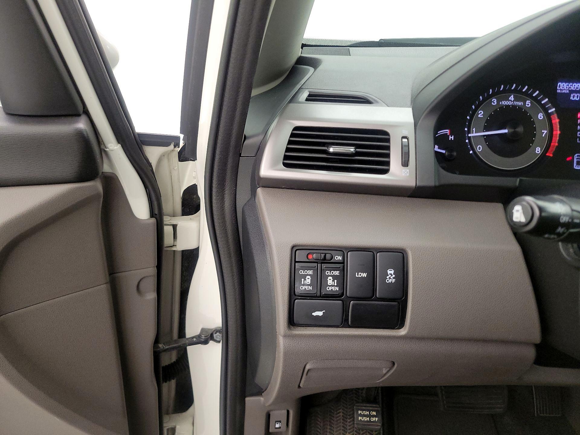 Thumbnail: 2016 Honda Odyssey - 13