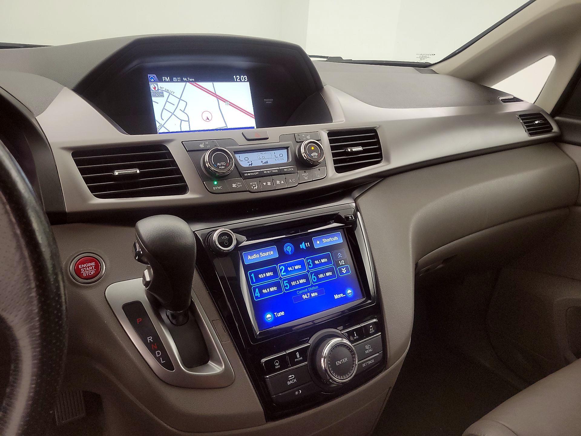 Thumbnail: 2016 Honda Odyssey - 14