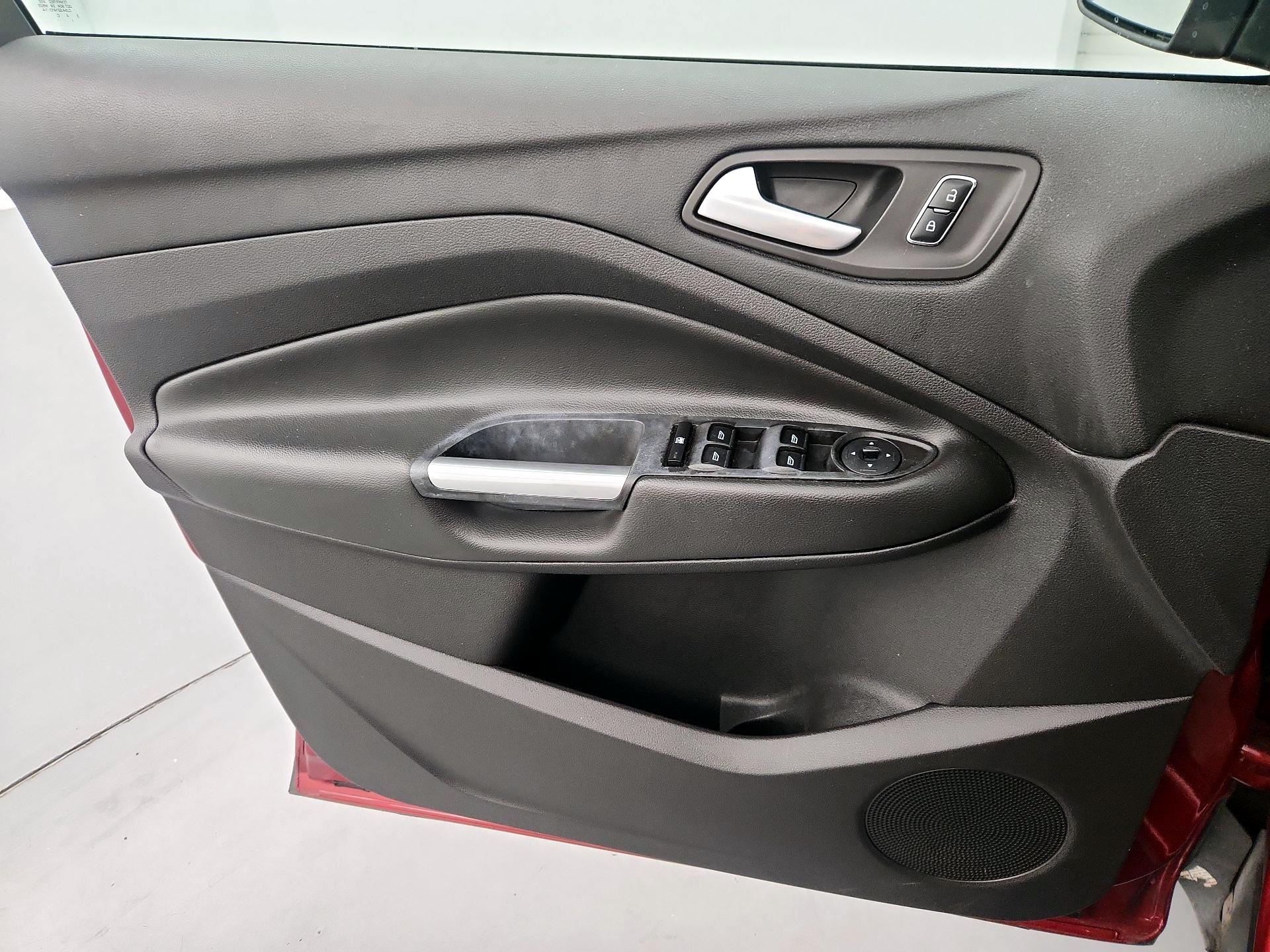 Thumbnail: 2014 Ford Escape - 10