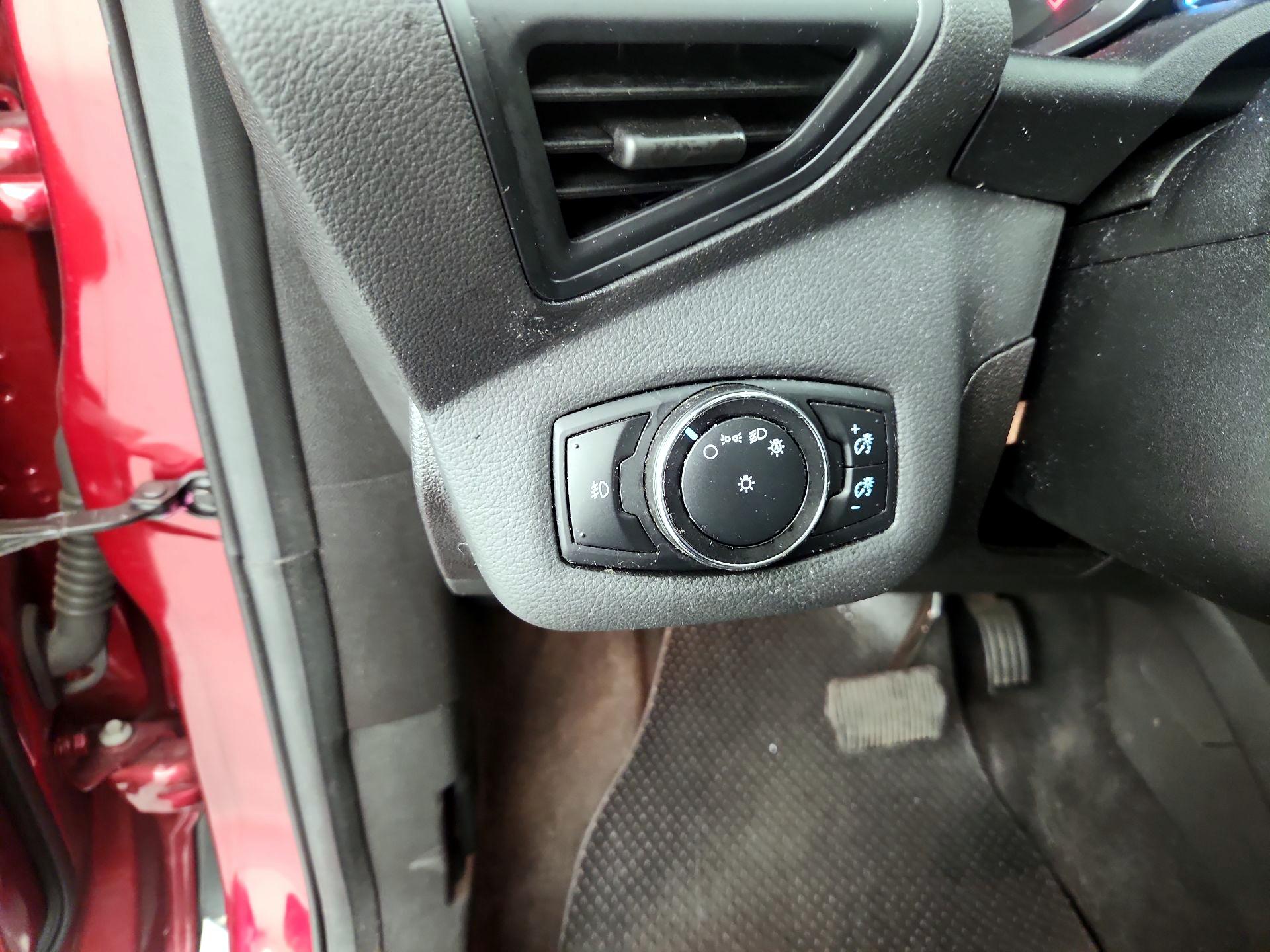 Thumbnail: 2014 Ford Escape - 11