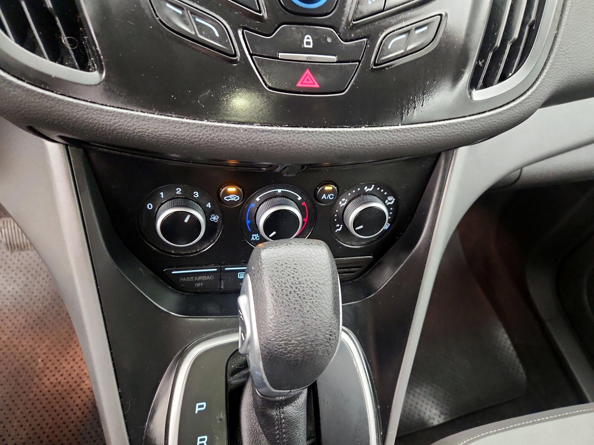 Thumbnail: 2014 Ford Escape - 14