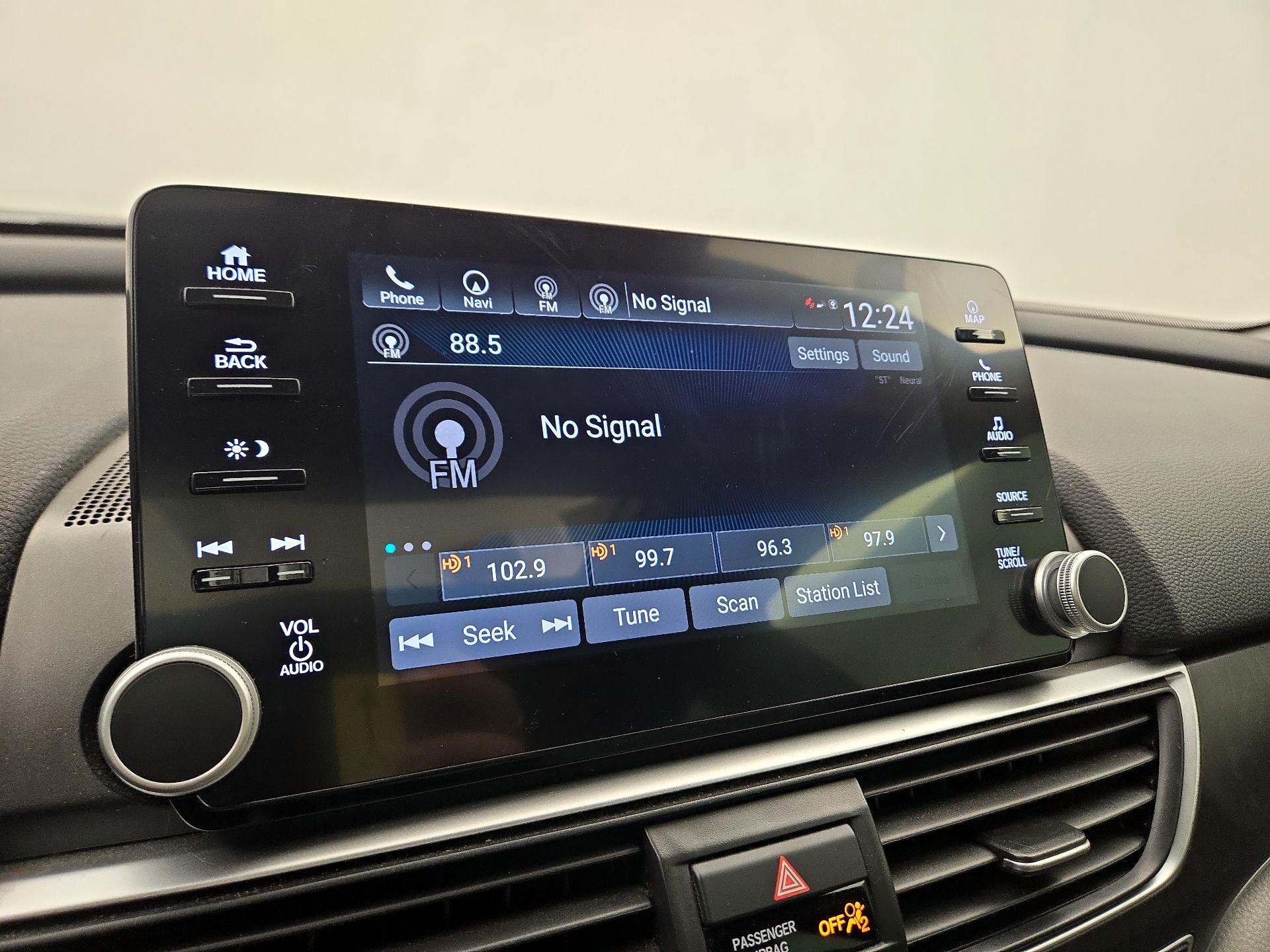 Thumbnail: 2019 Honda Accord - 16