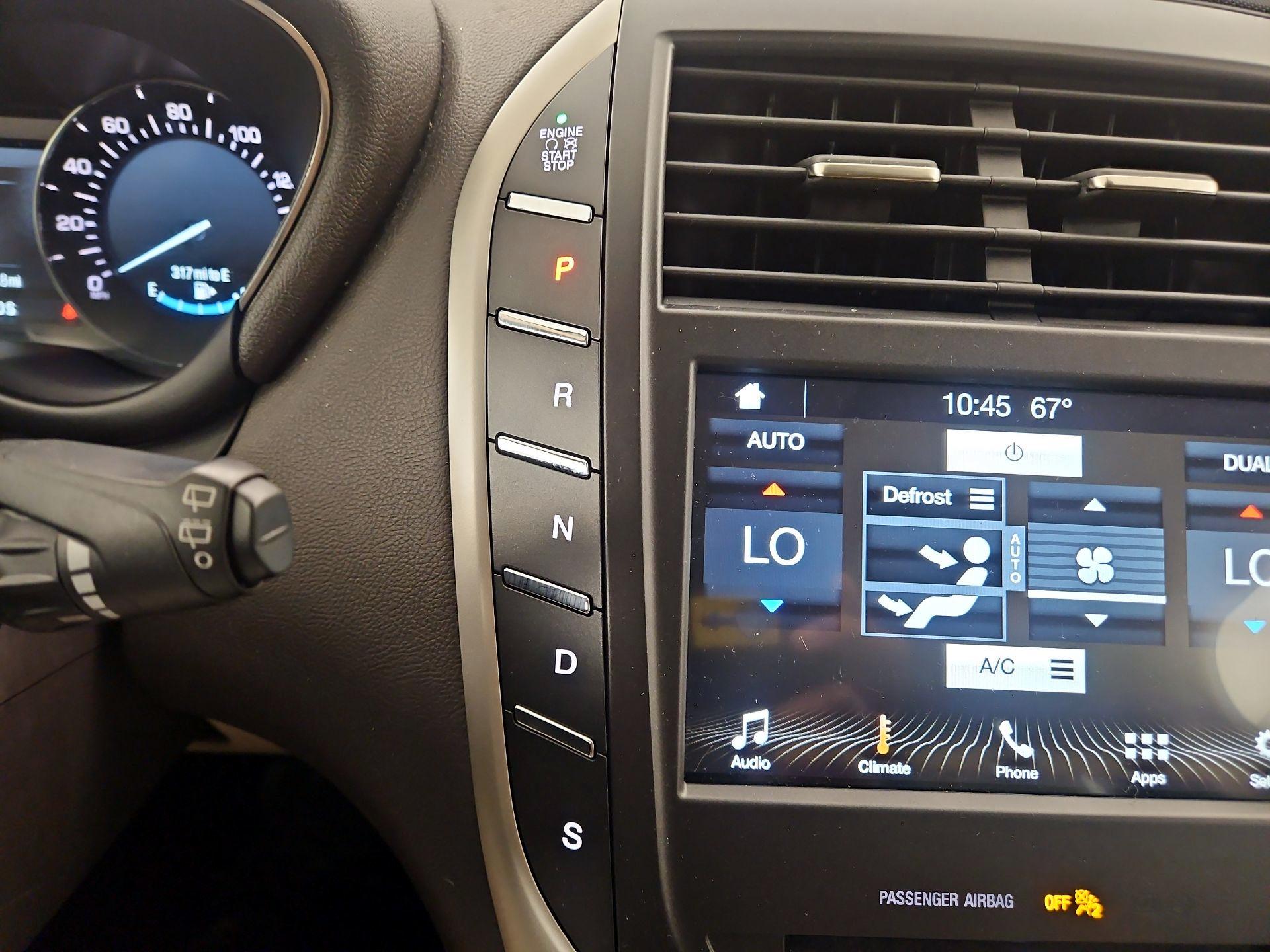 Thumbnail: 2018 Lincoln MKC - 15