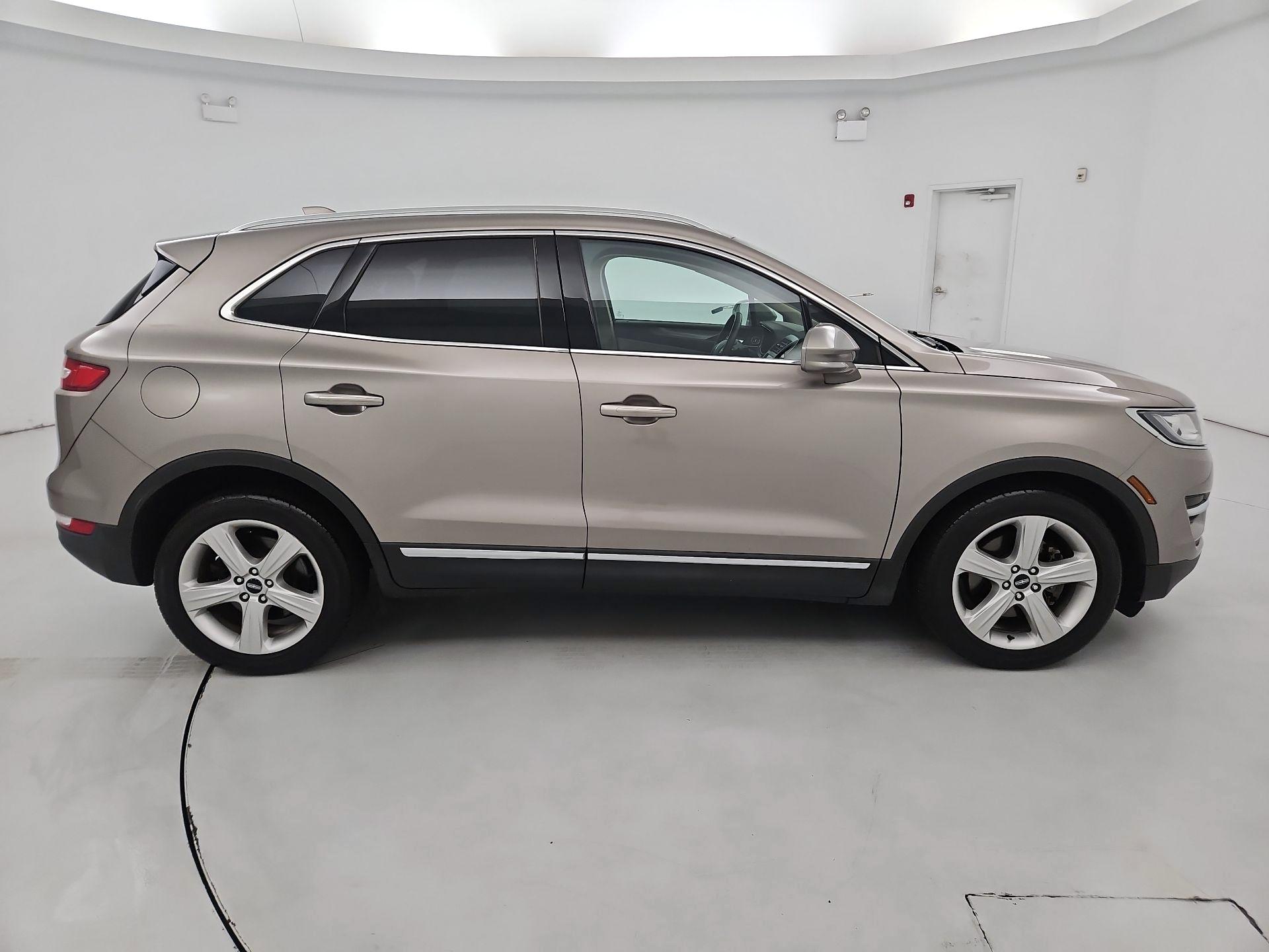 Thumbnail: 2018 Lincoln MKC - 4