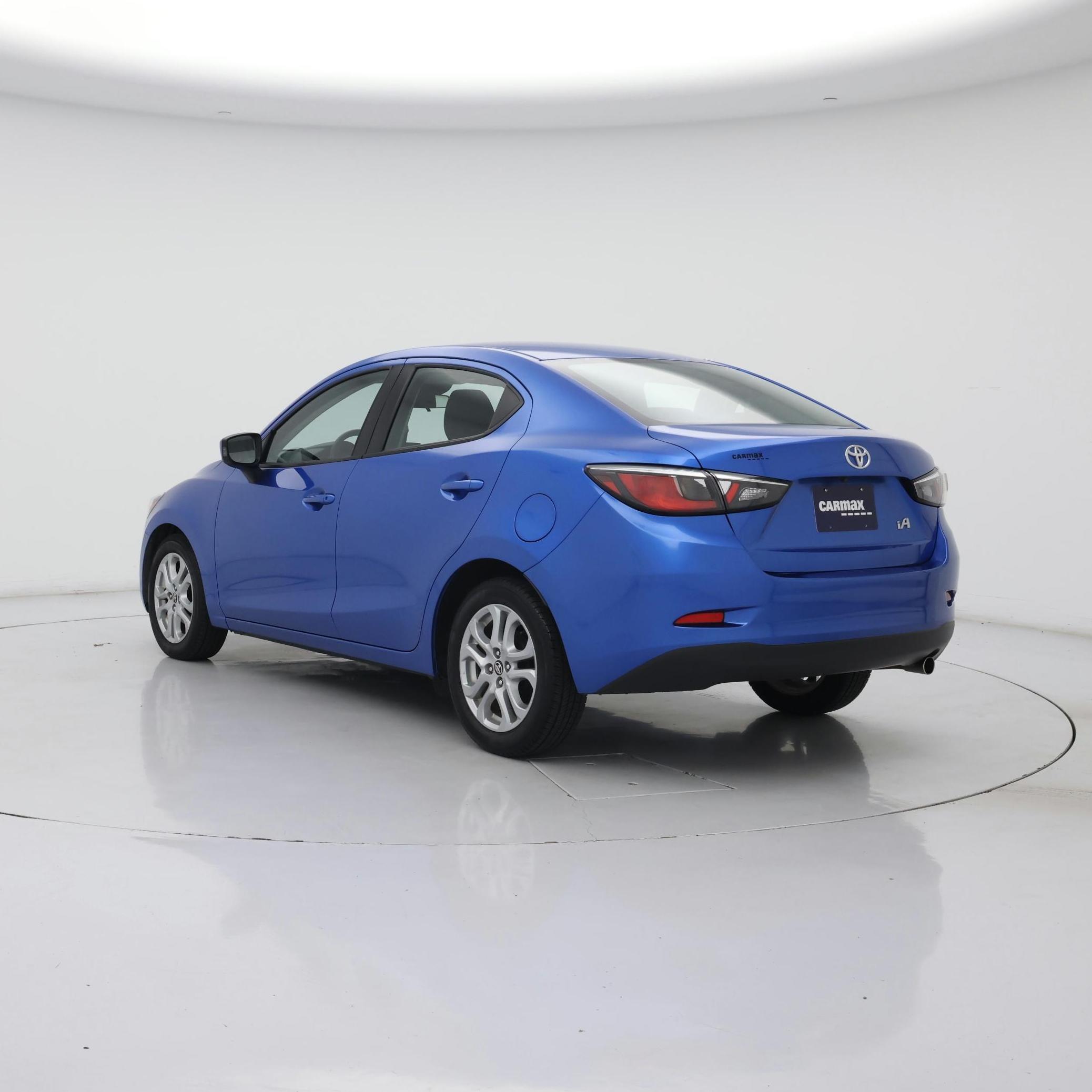 Thumbnail: 2017 Toyota Yaris iA - 2