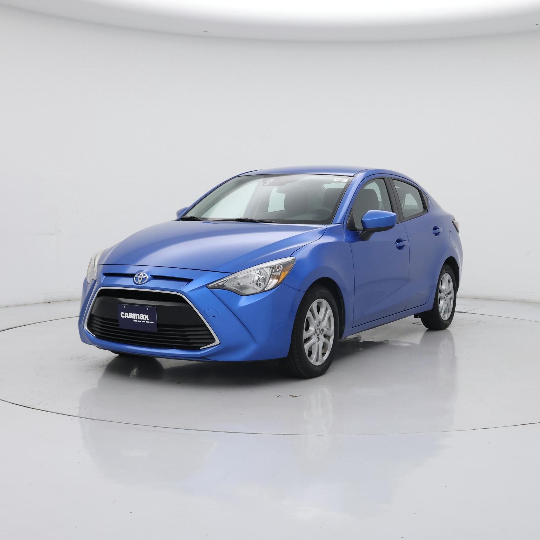 Thumbnail: 2017 Toyota Yaris iA - 4