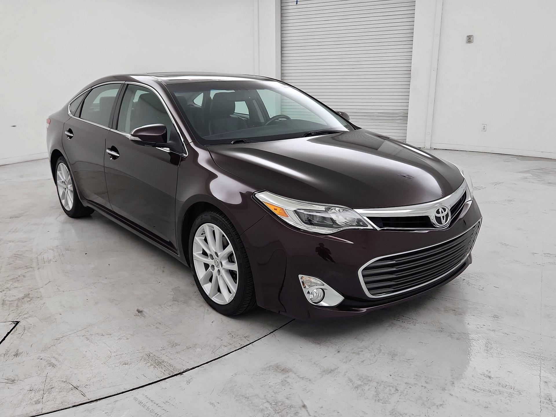 Thumbnail: 2014 Toyota Avalon - 1