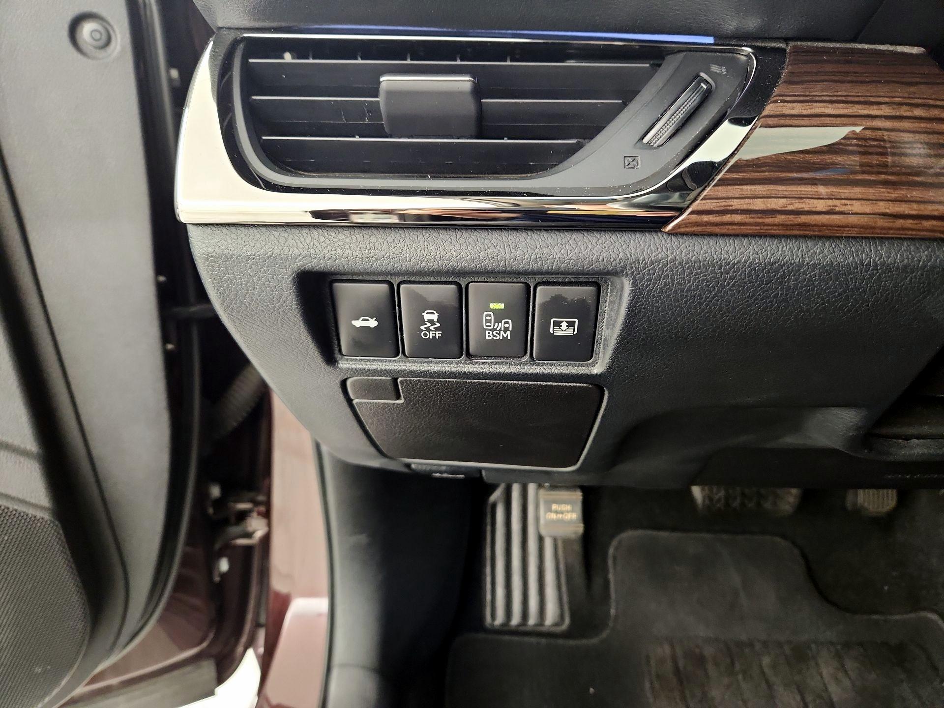Thumbnail: 2014 Toyota Avalon - 11