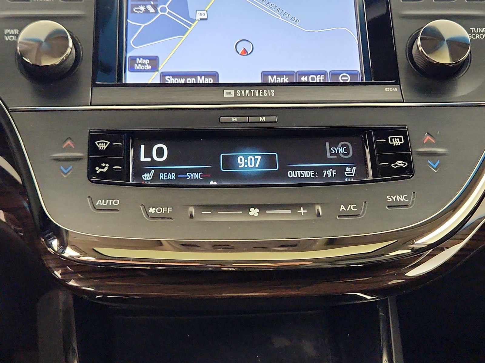 2014 Toyota Avalon Limited - Photo 16