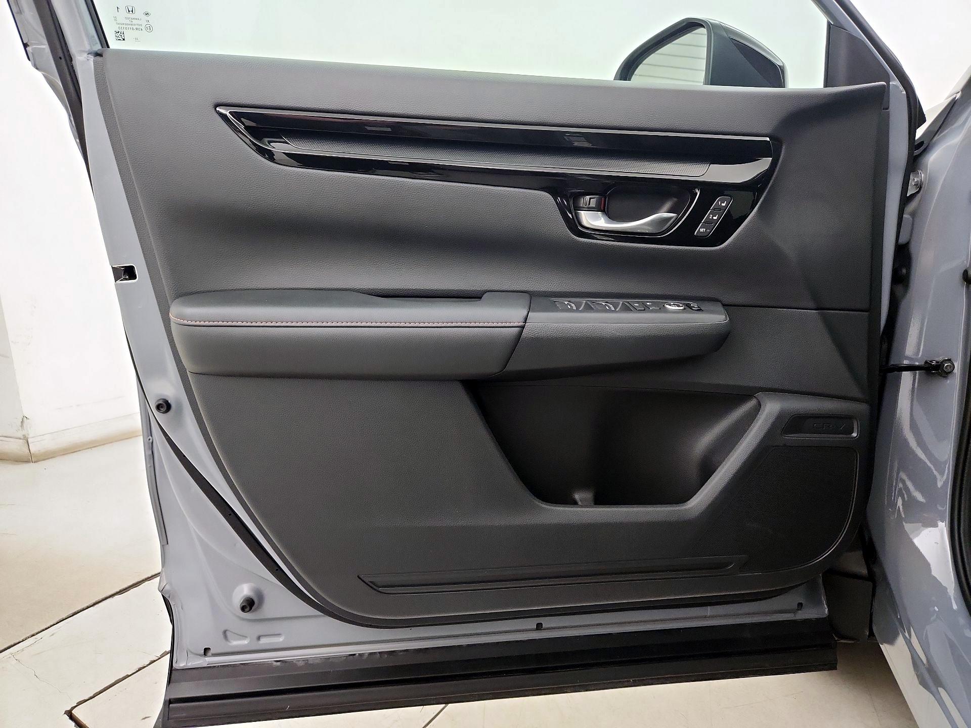 Thumbnail: 2023 Honda CR-V - 12